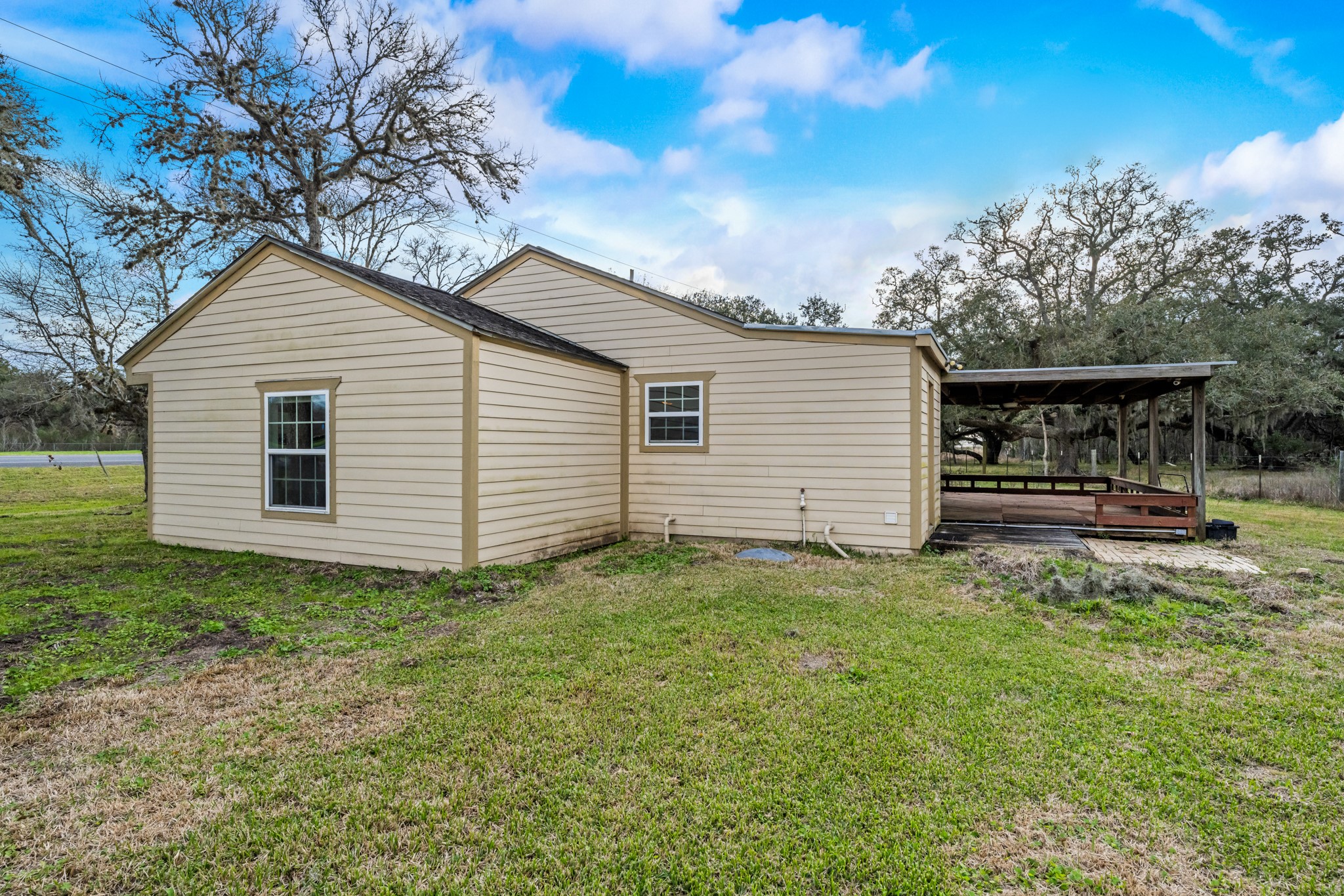 20966 Highway 35 Property Photo 32