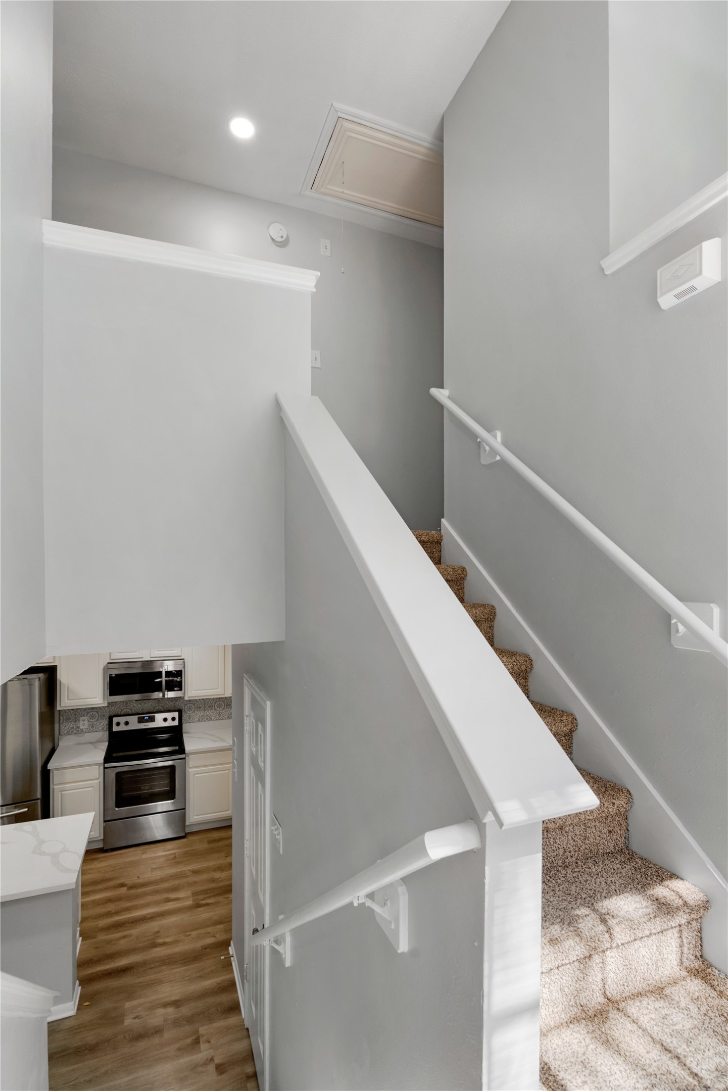 38 N Walden Elms S Property Photo 3