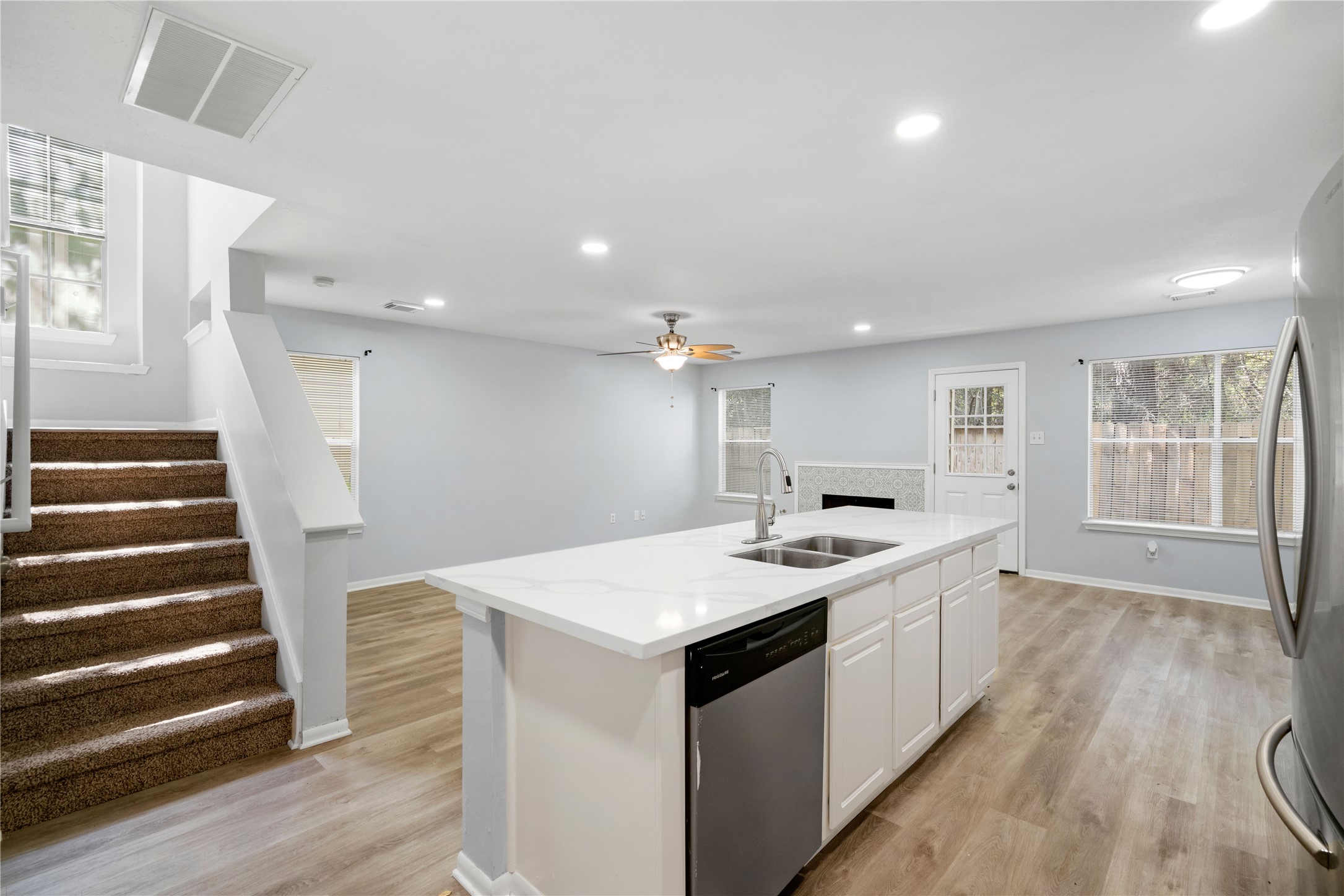 38 N Walden Elms S Property Photo 5