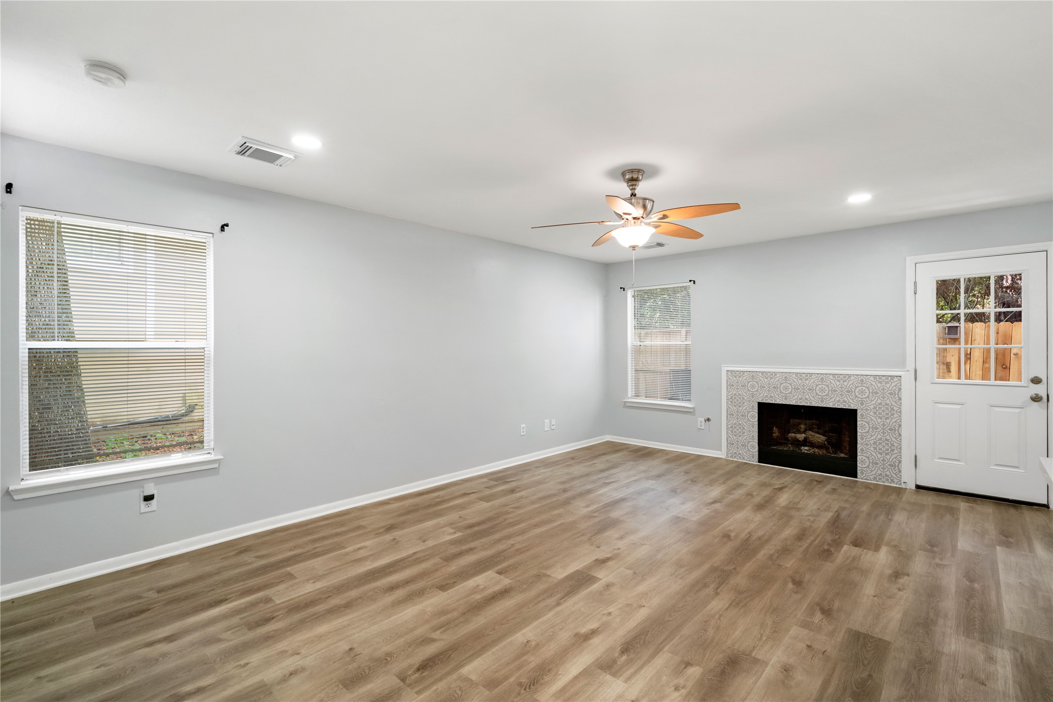 38 N Walden Elms S Property Photo 9