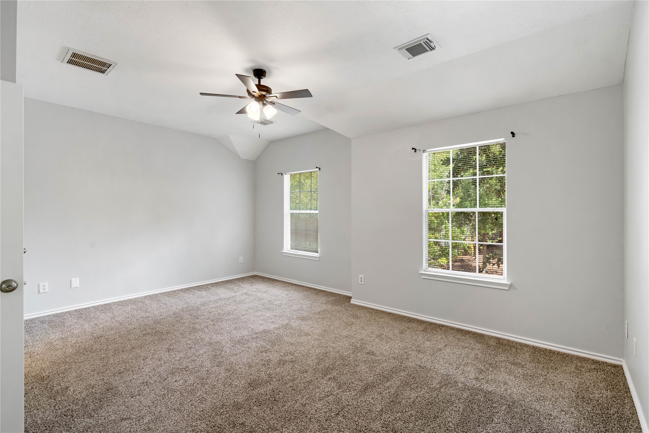 38 N Walden Elms S Property Photo 14