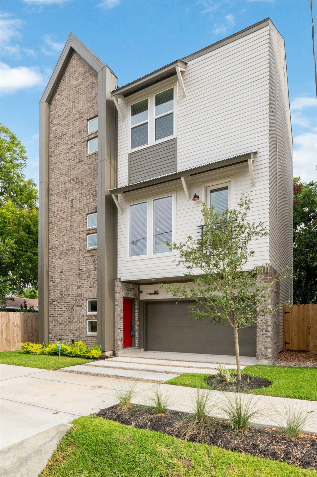 789 Mansfield Street Property Photo