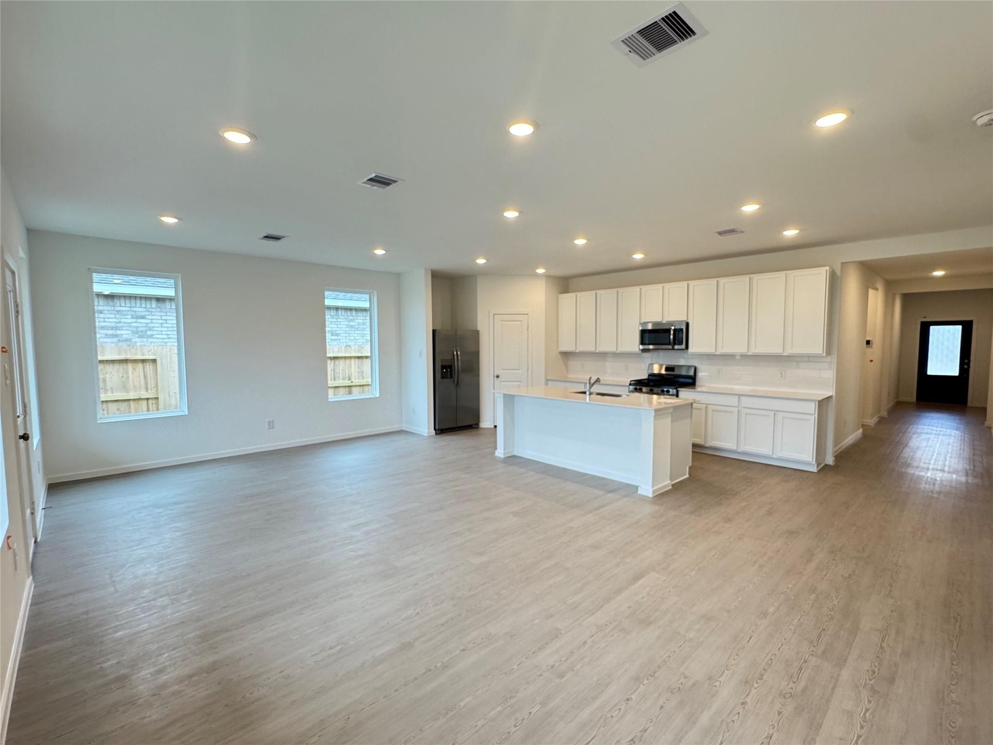 2341 Jeter Drive Property Photo 1