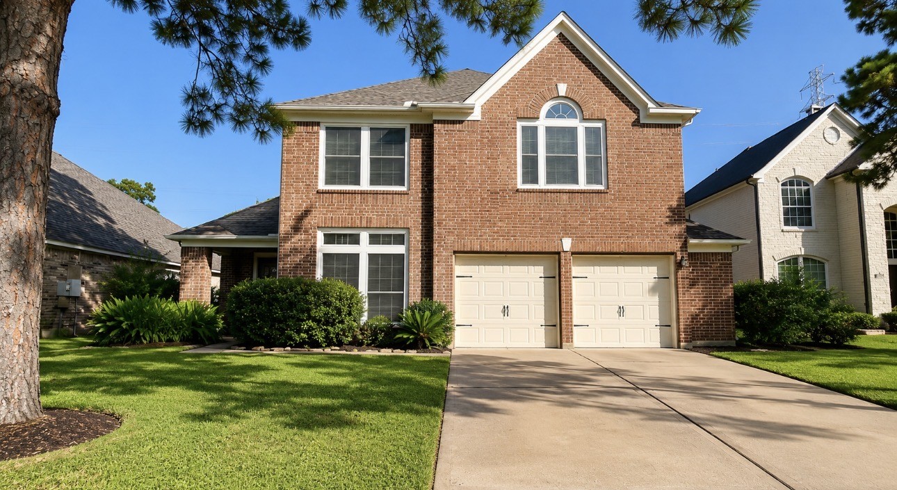 423 Blossomwood Drive Property Photo 1