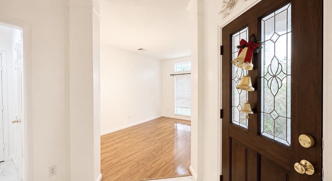 423 Blossomwood Drive Property Photo 3