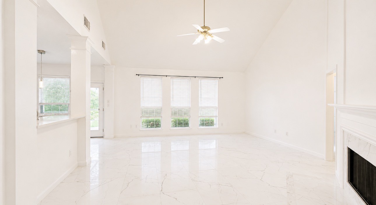 423 Blossomwood Drive Property Photo 9