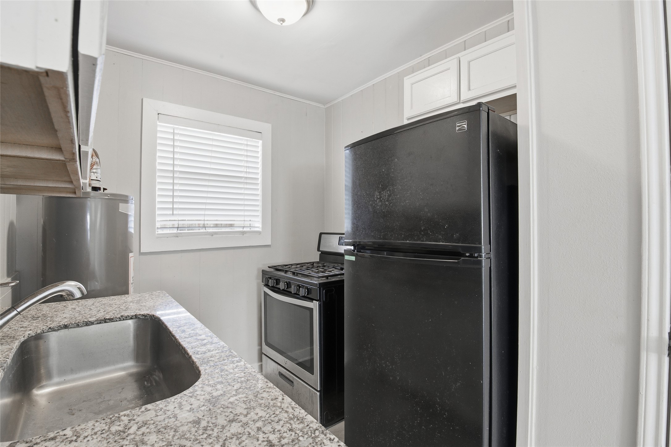 5010 Ennis Street 3 Property Photo 5