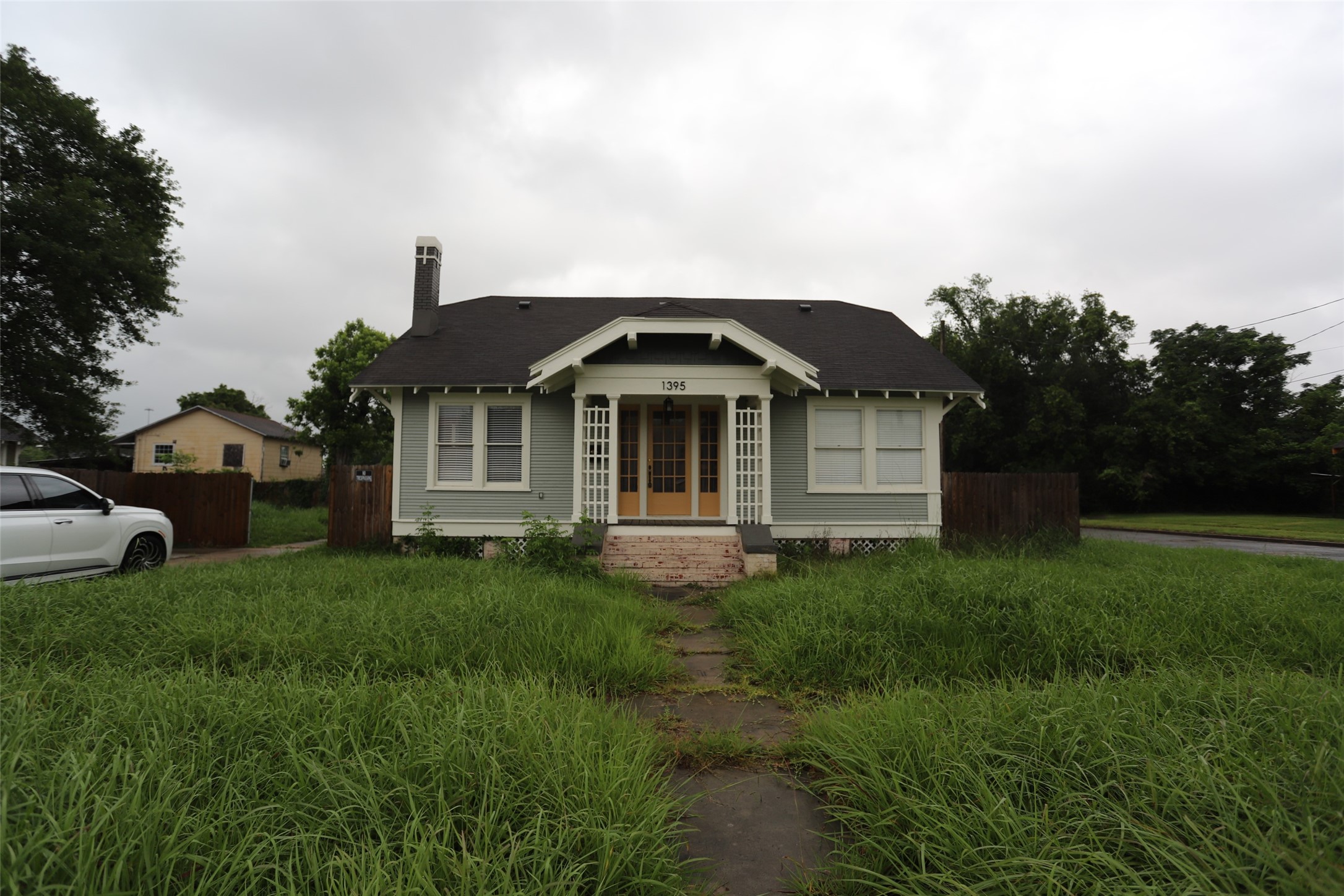 1395 Avenue A Property Photo 1