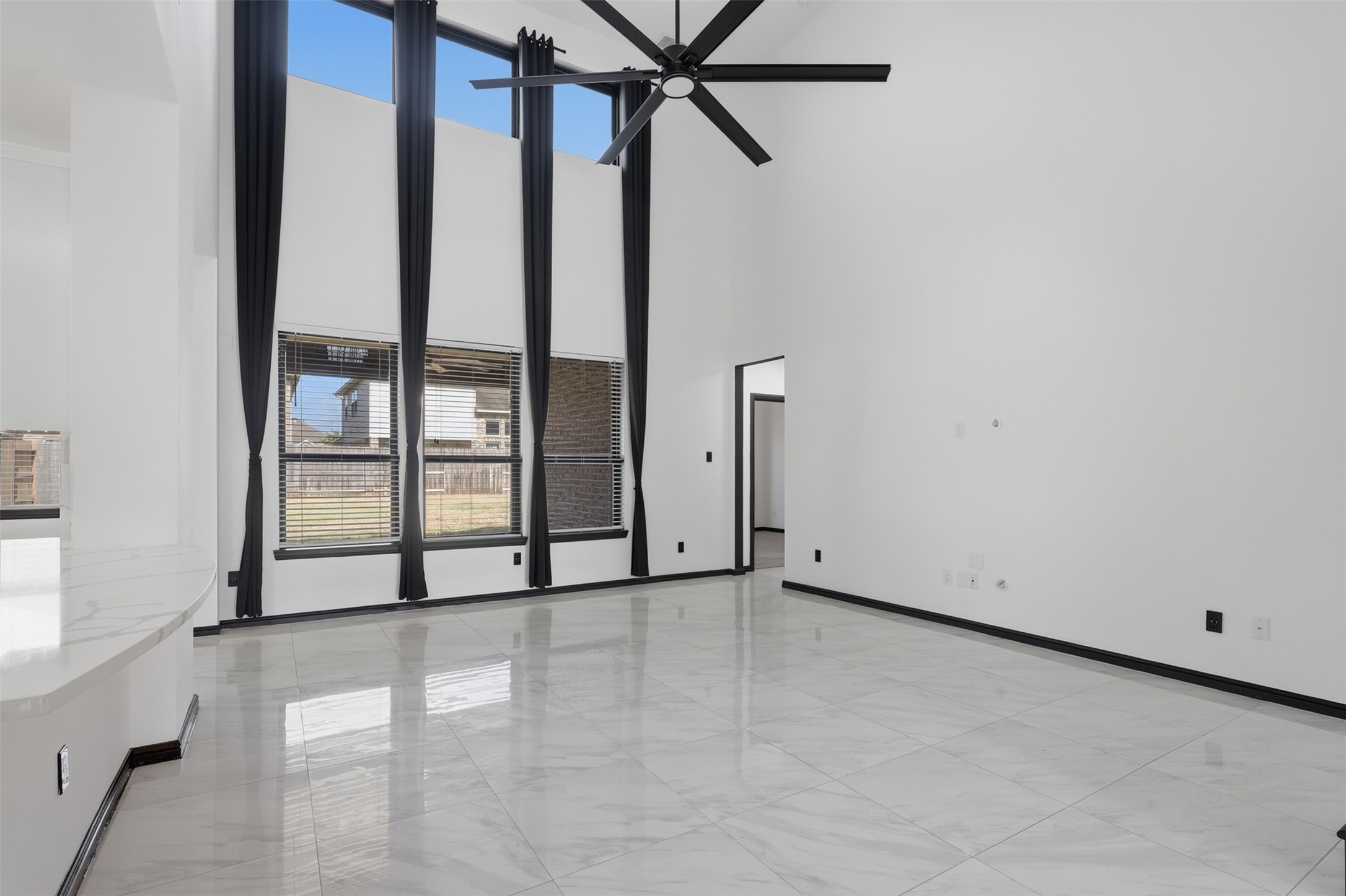 27947 Hendrix Park Drive Property Photo 12