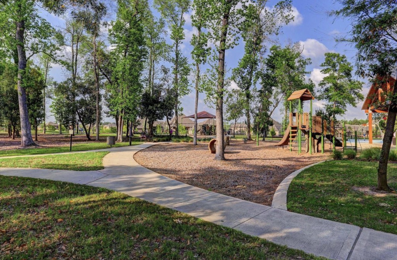 27947 Hendrix Park Drive Property Photo 37