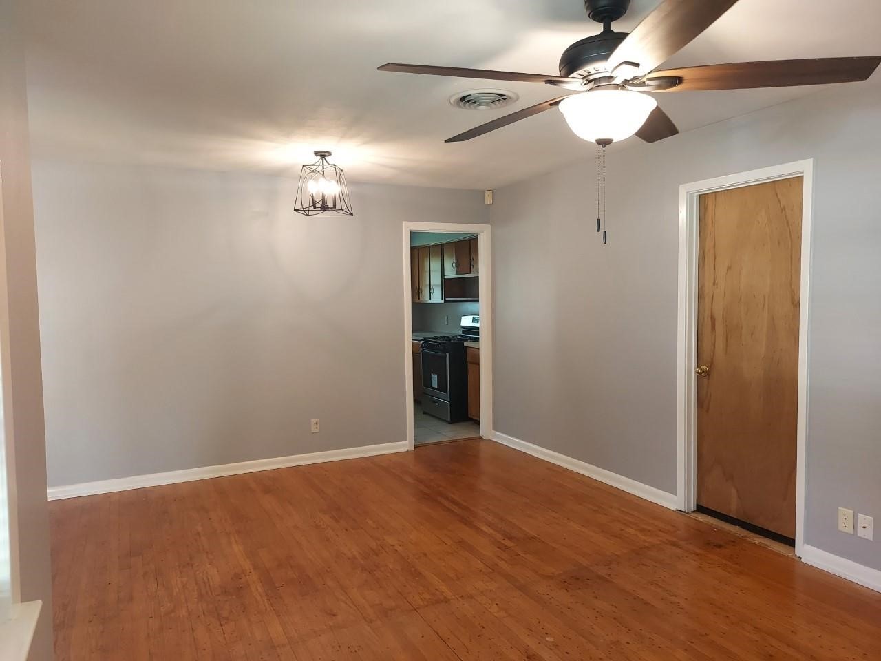 4933 Nina Lee Lane Property Photo 2