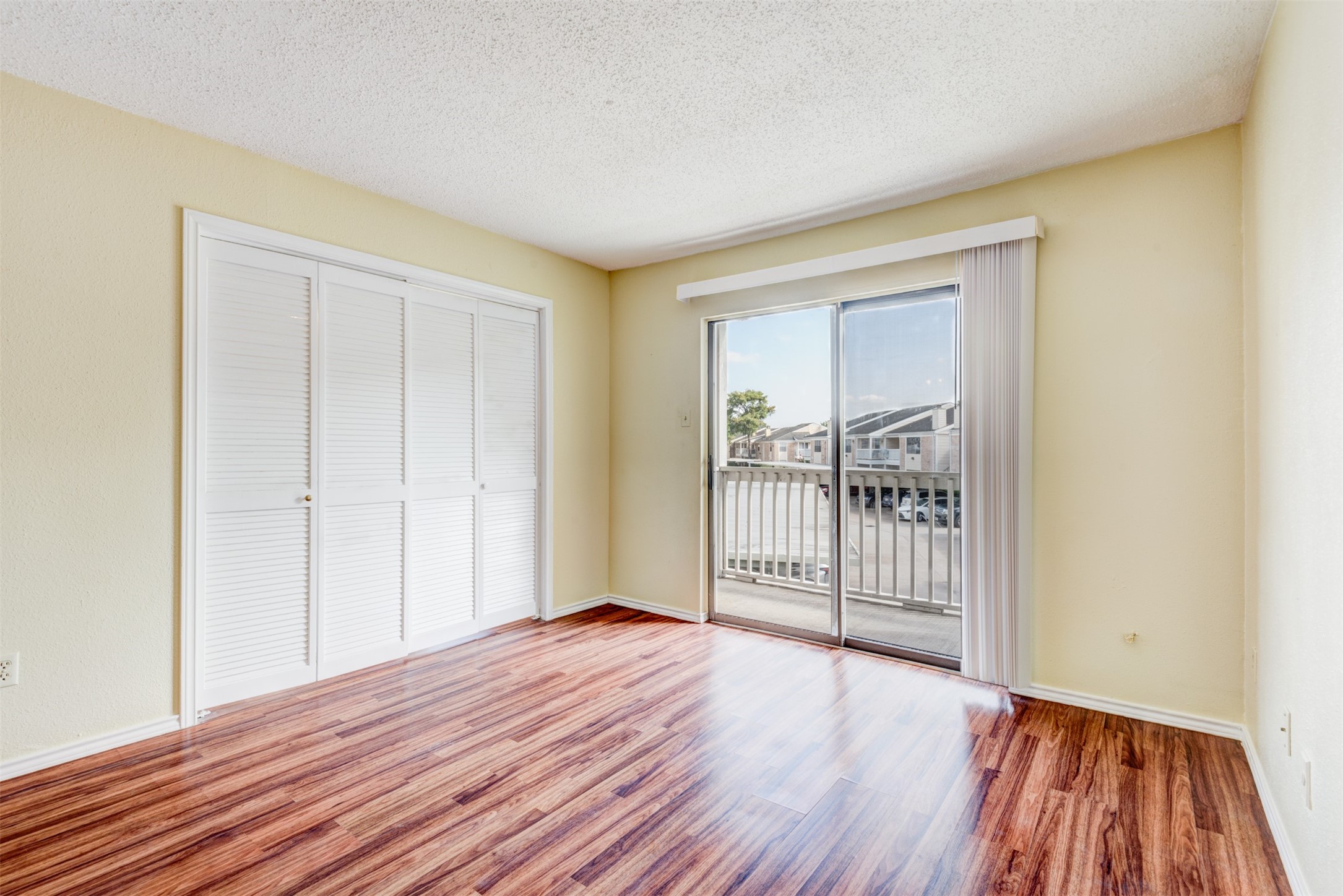 2750 Holly Hall Street 1017 Property Photo 3