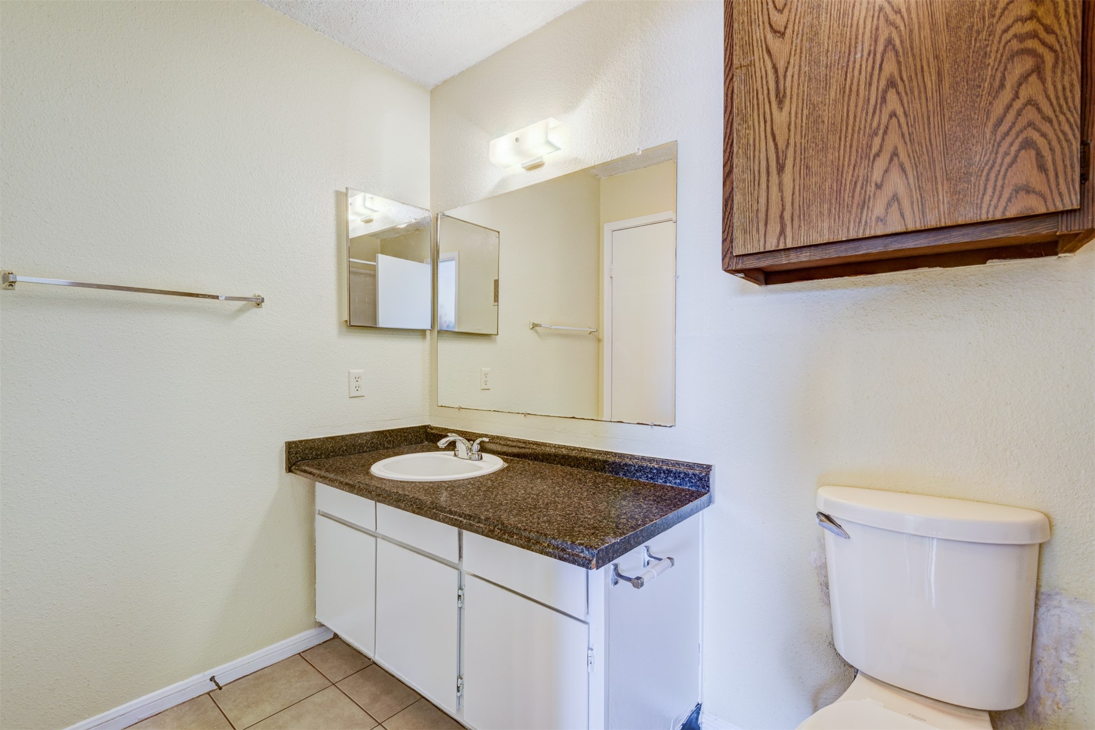 2750 Holly Hall Street 1017 Property Photo 12