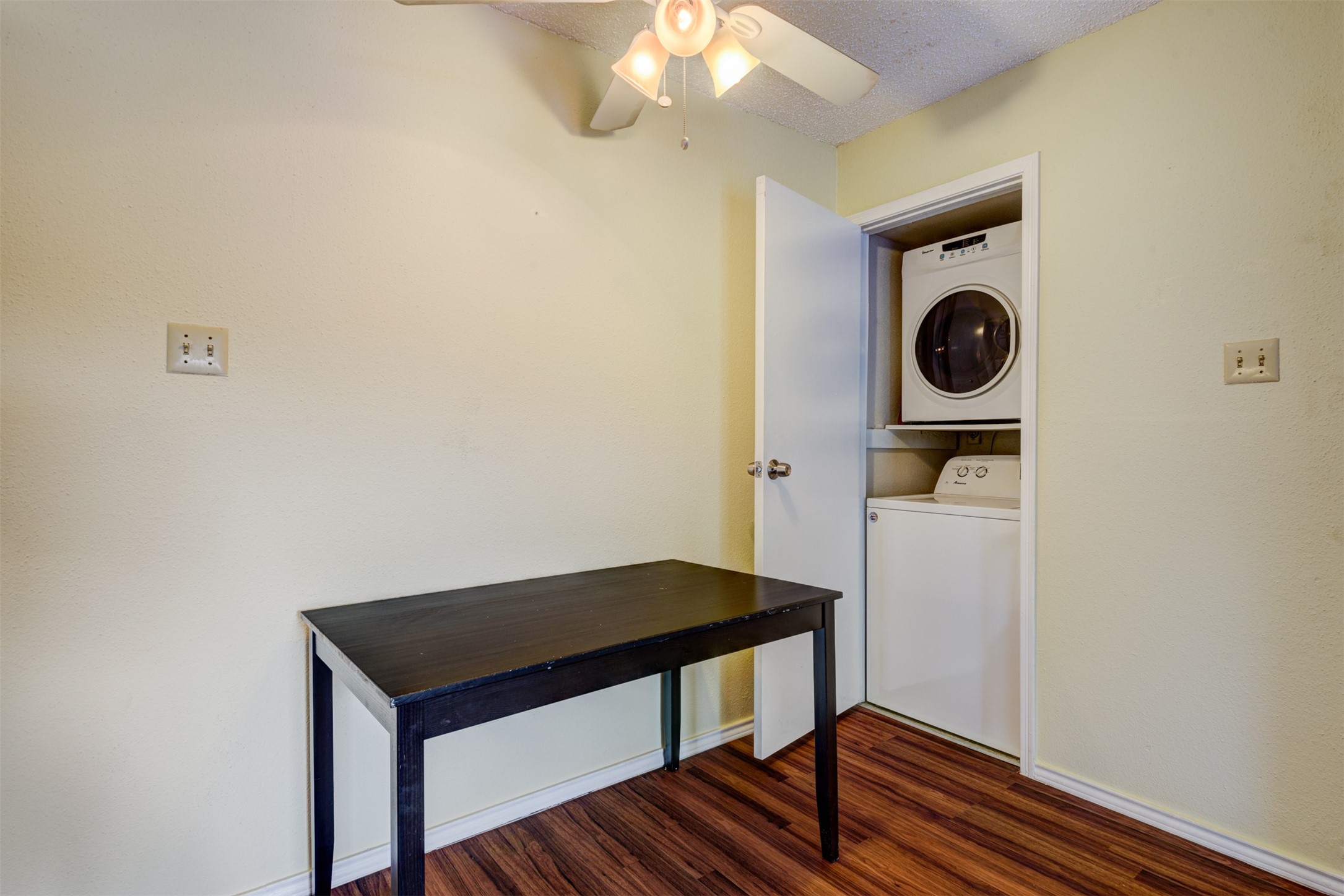 2750 Holly Hall Street 1017 Property Photo 16