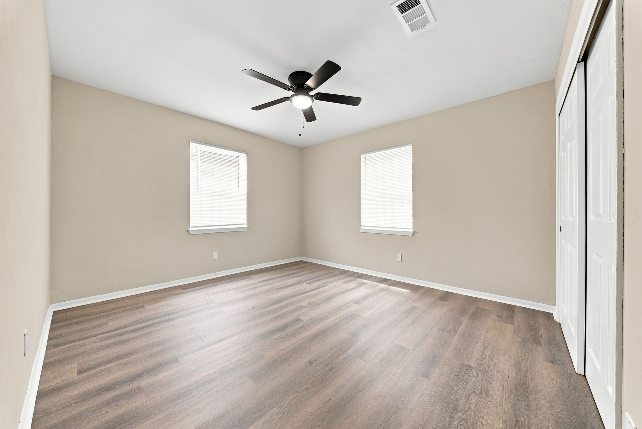 5806 Clarewood Drive A Property Photo 22