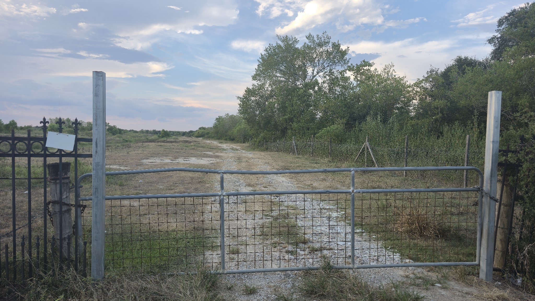 778 Evergreen Road Property Photo 3
