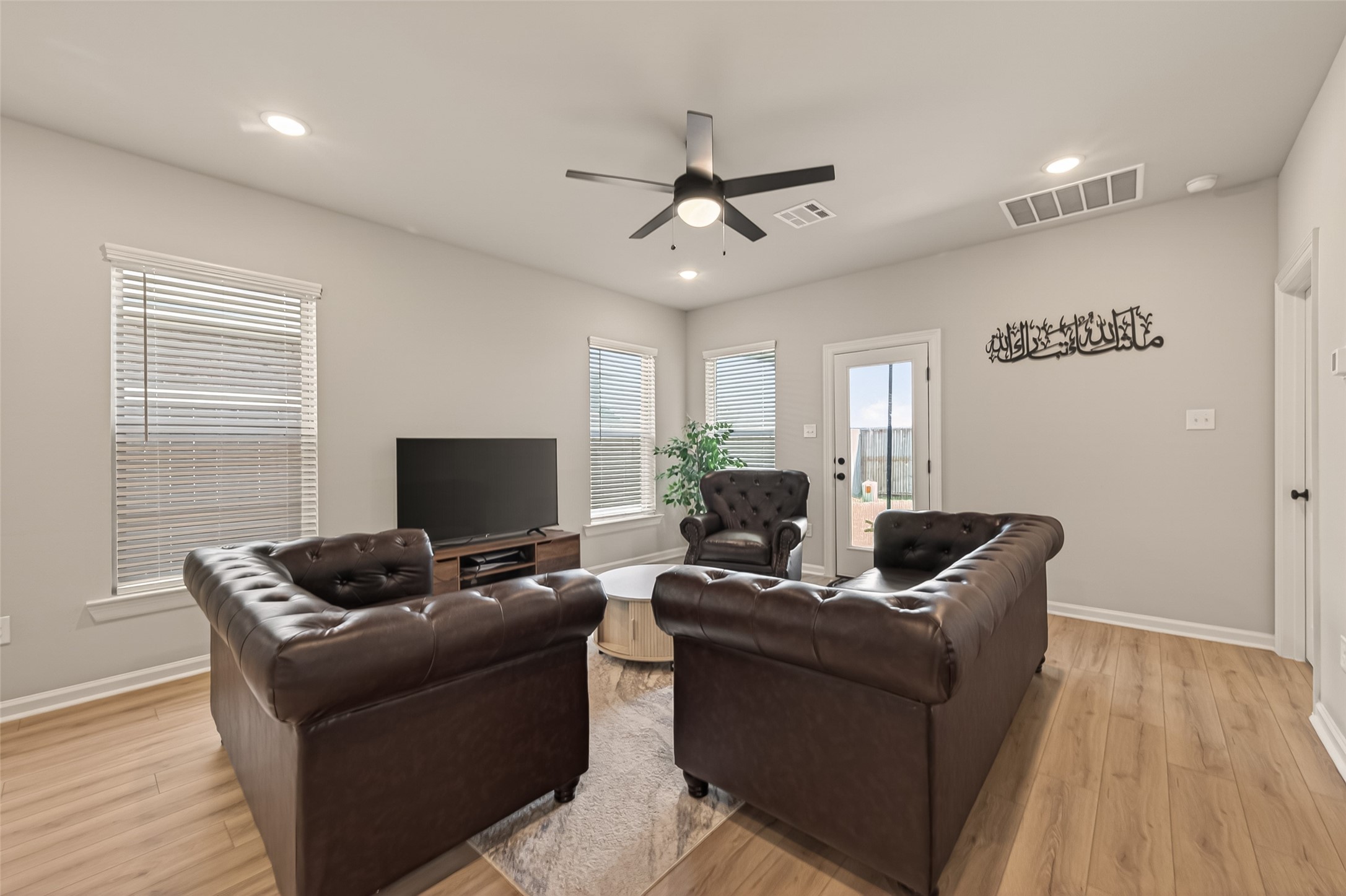 1010 Gentle Nook Drive Property Photo 10