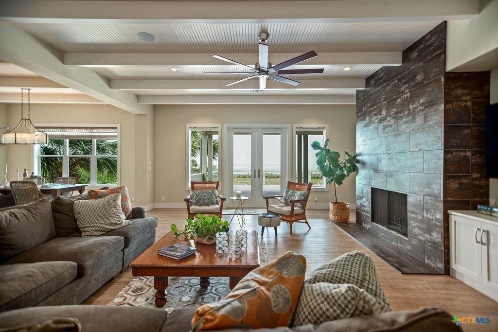 460 Bay Club Drive Property Photo 16