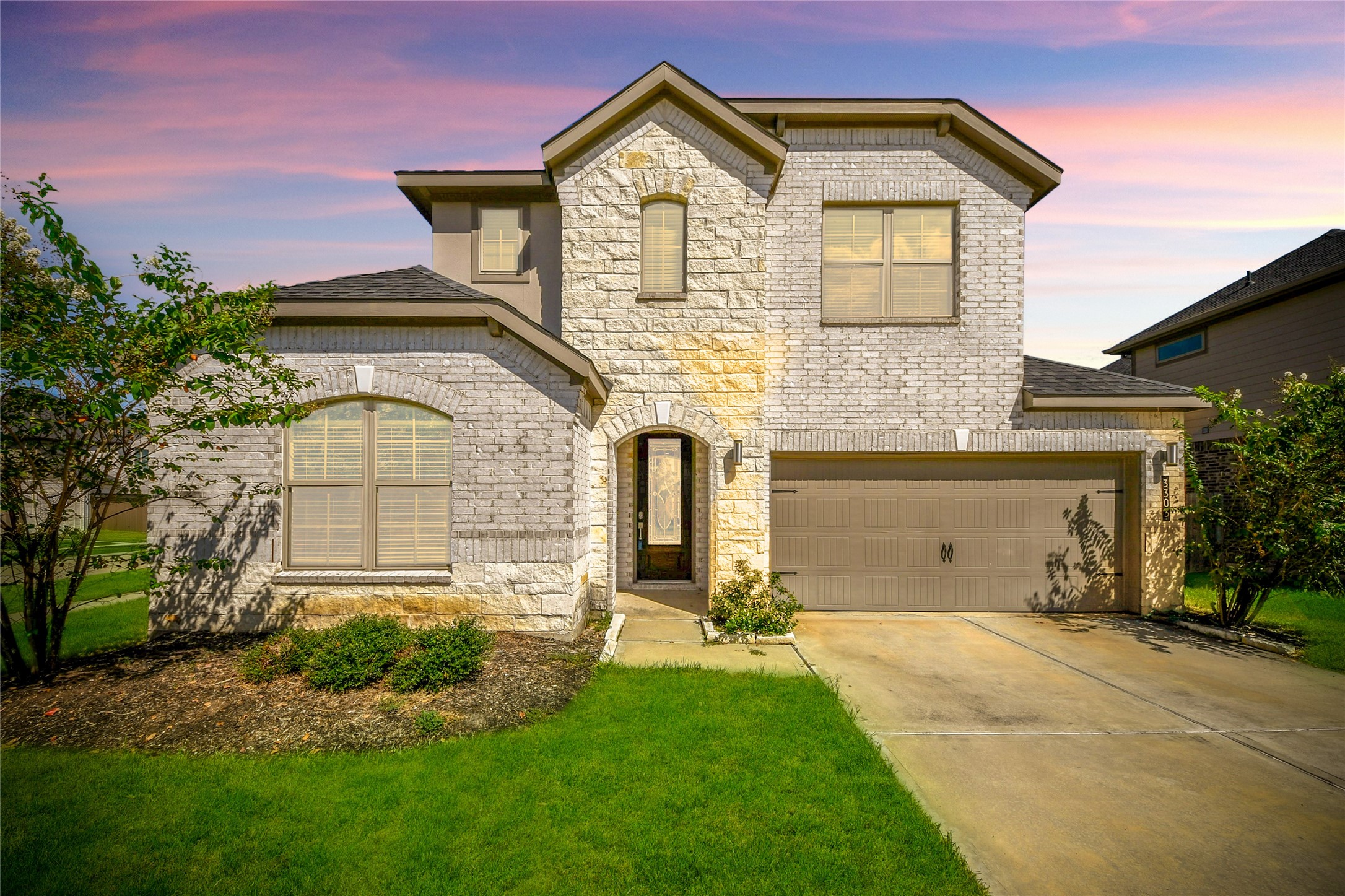 3303 Polk Creek Drive Property Photo 1