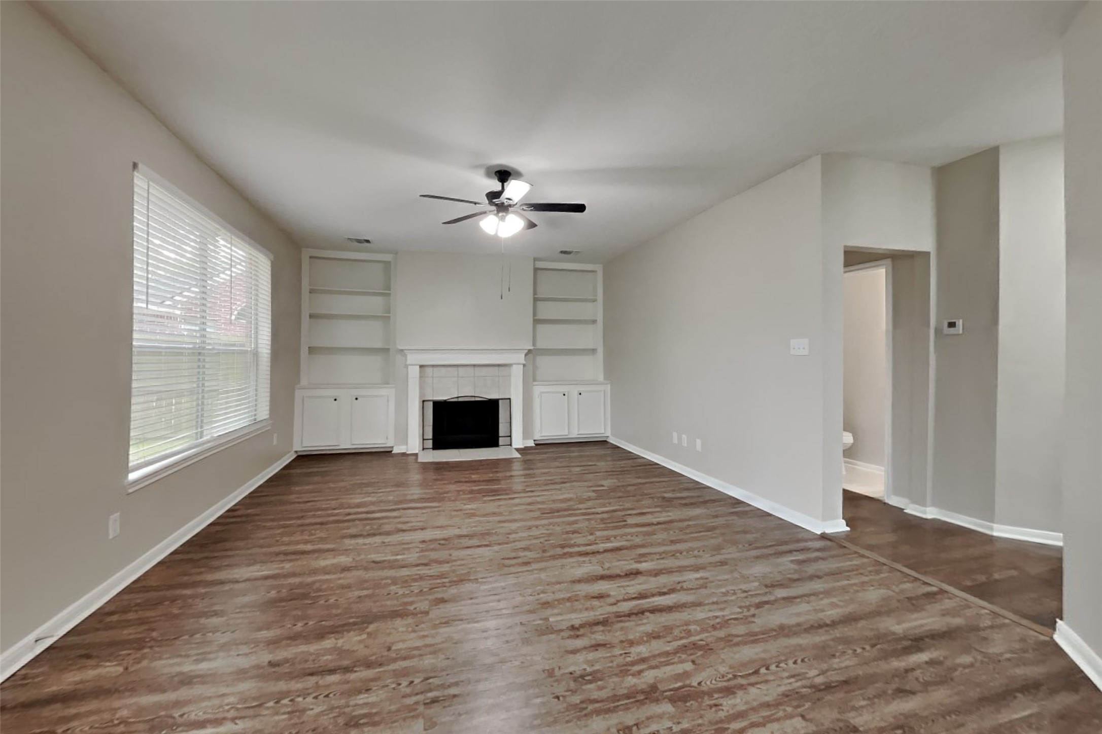20703 Emerald Spruce Court Property Photo 6