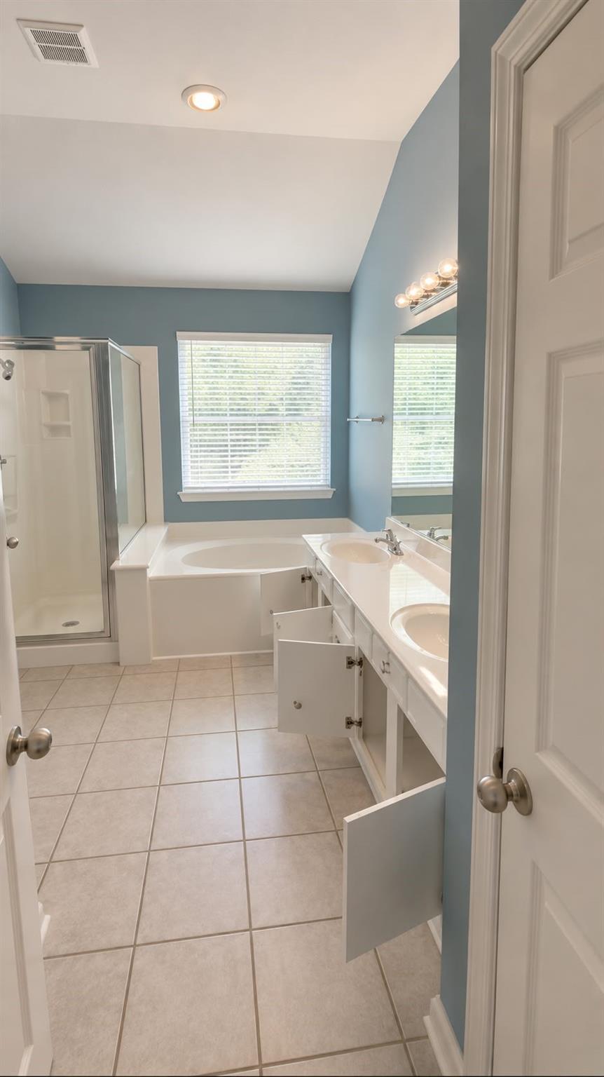 2506 Grayfeather Court Property Photo 5
