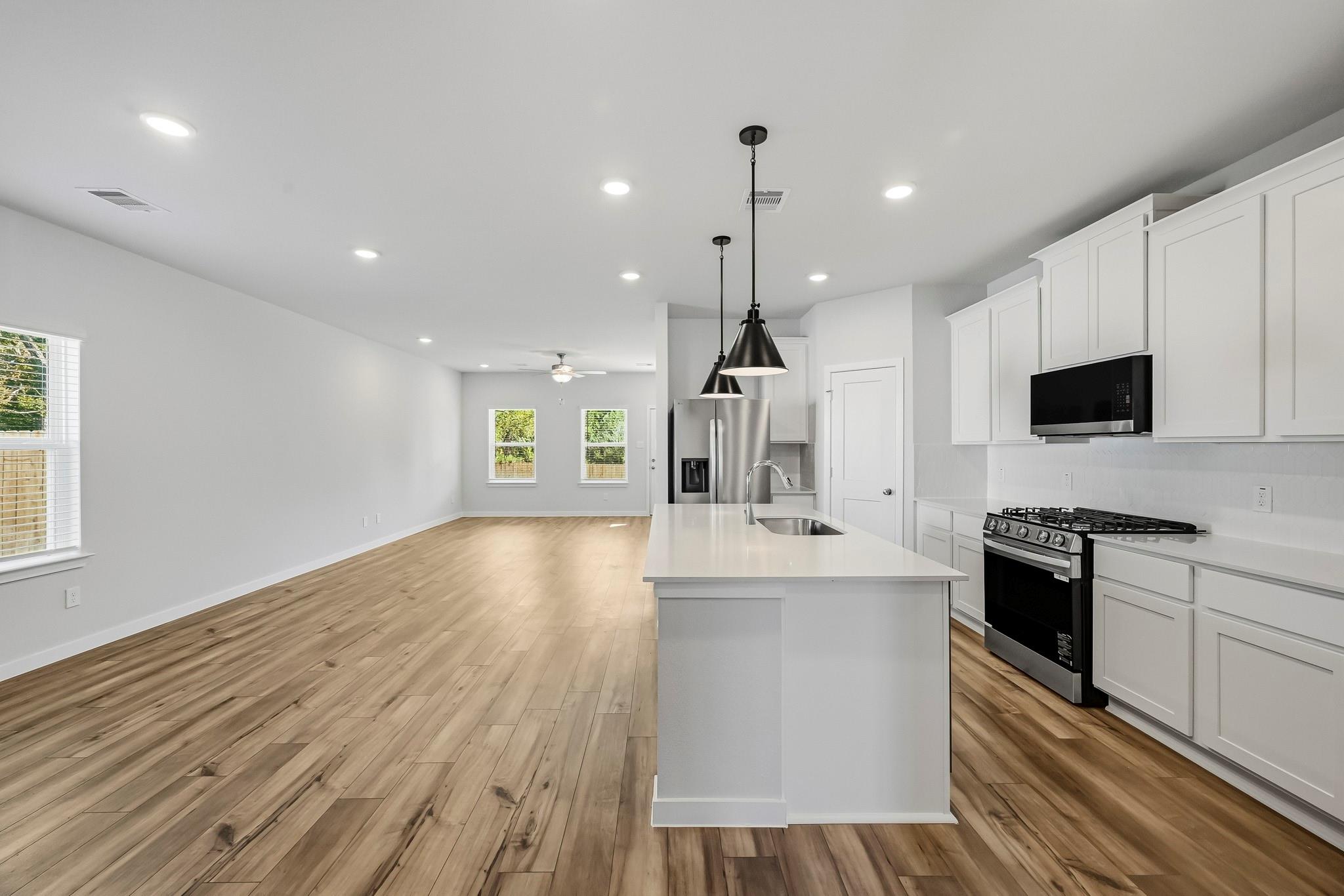 8546 Light Rail Drive Property Photo 8