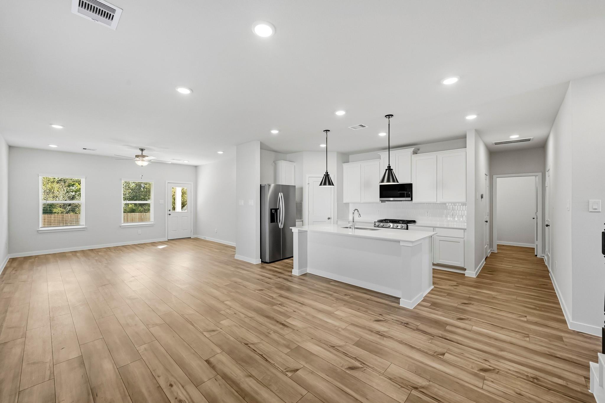 8546 Light Rail Drive Property Photo 10