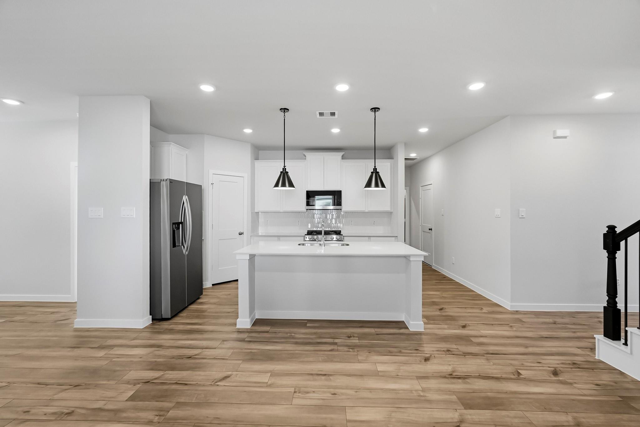 8546 Light Rail Drive Property Photo 11