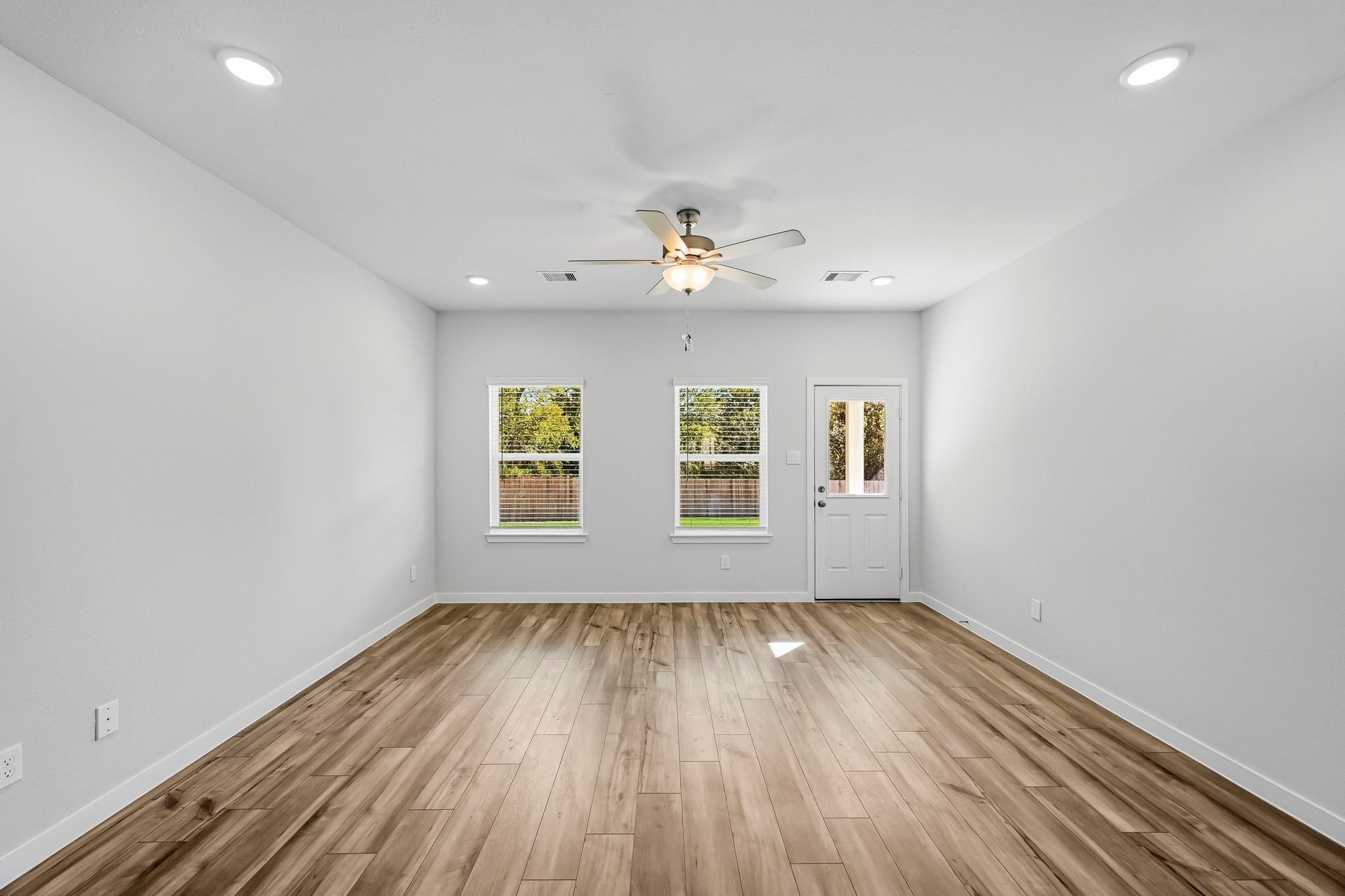 8546 Light Rail Drive Property Photo 12