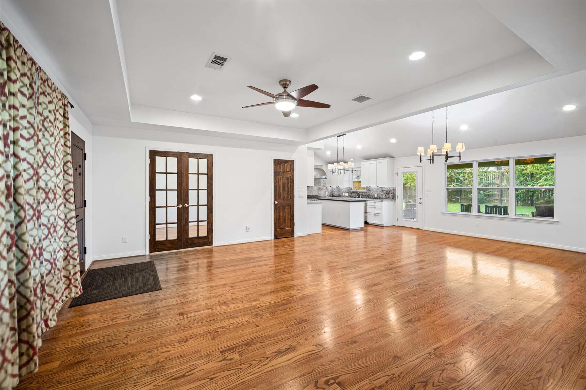 1526 Adkins Road Property Photo 8