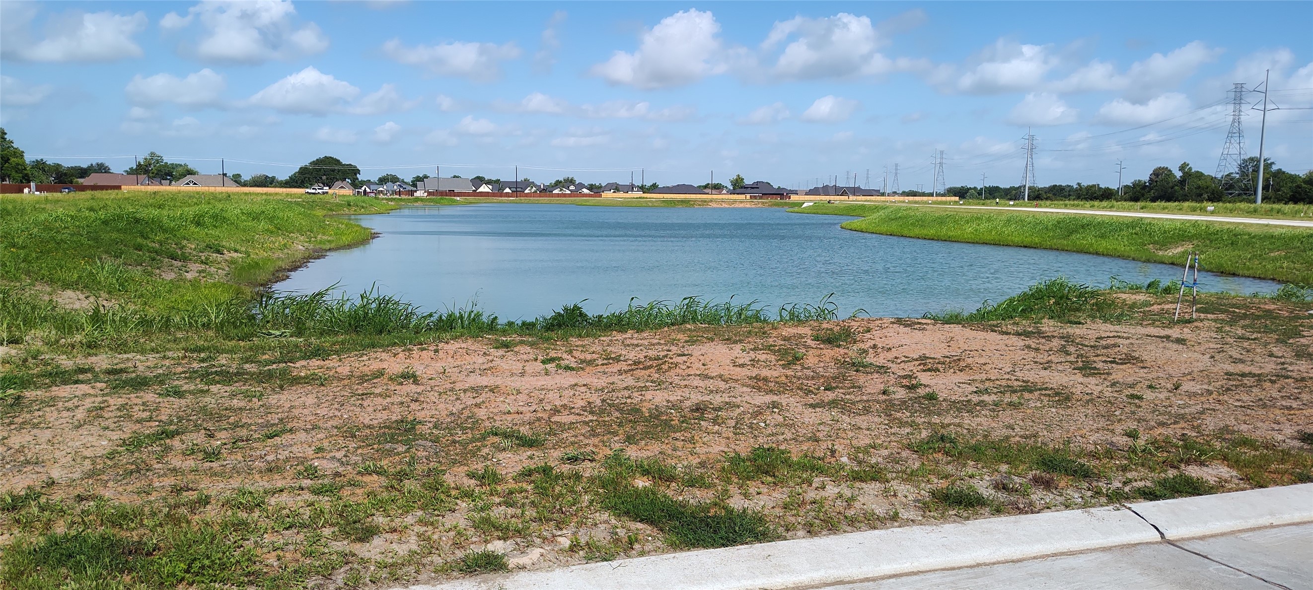 15502 Pinehurst Lane Property Photo 4