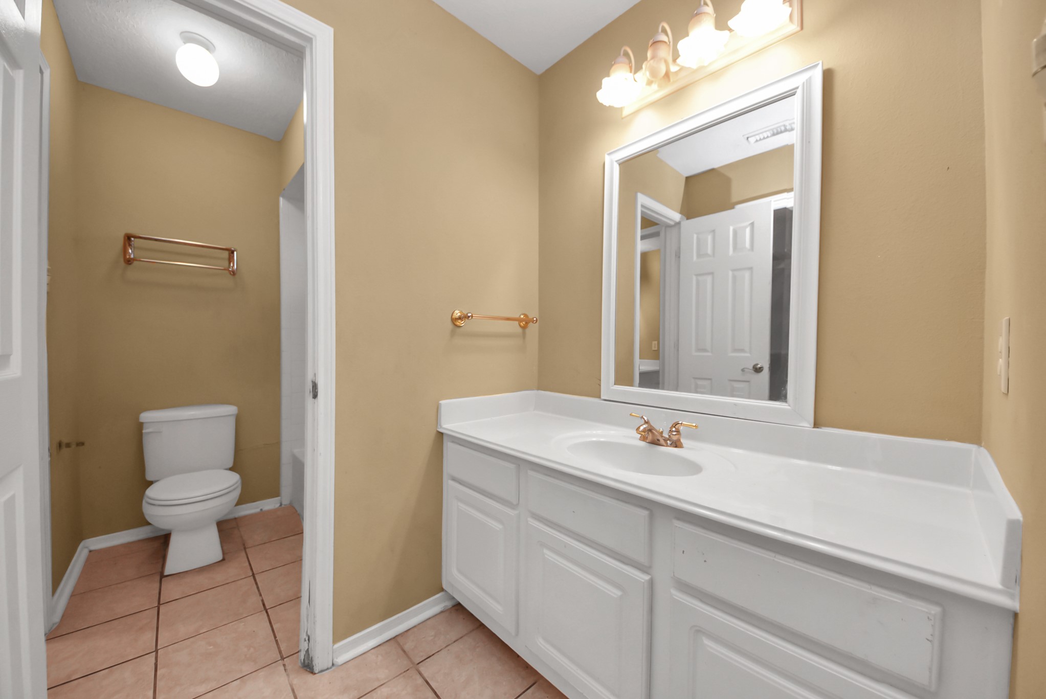 23003 Governorshire Drive Property Photo 6