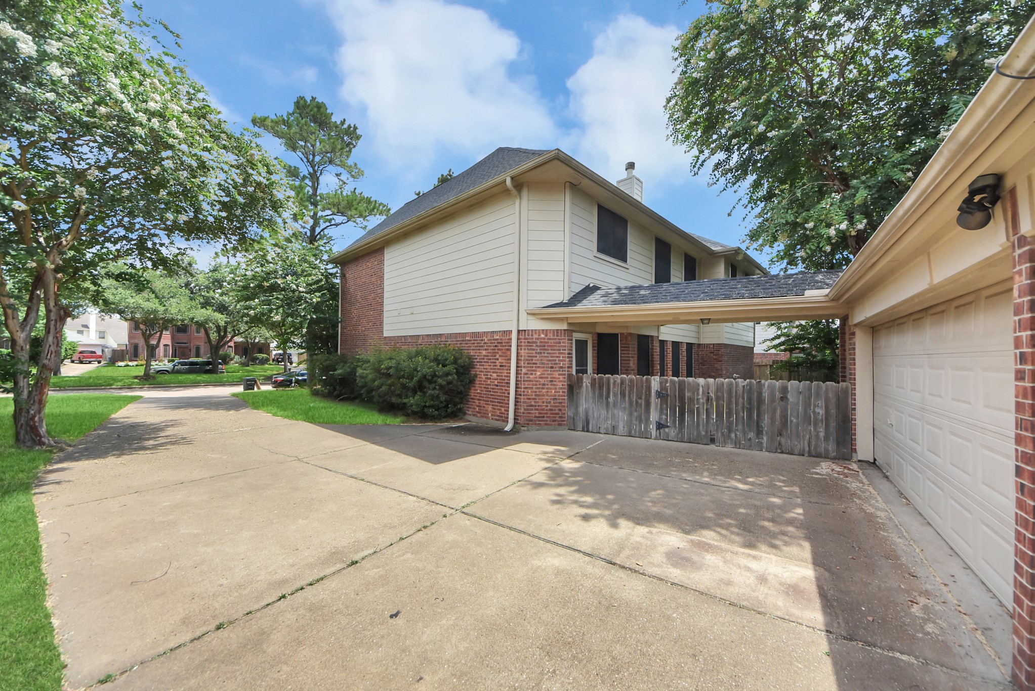 23003 Governorshire Drive Property Photo 48