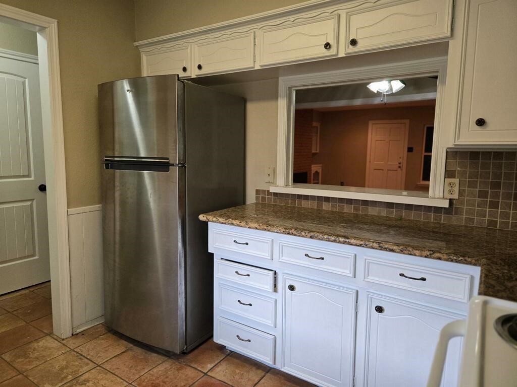 1779 Saxony Lane Property Photo 8