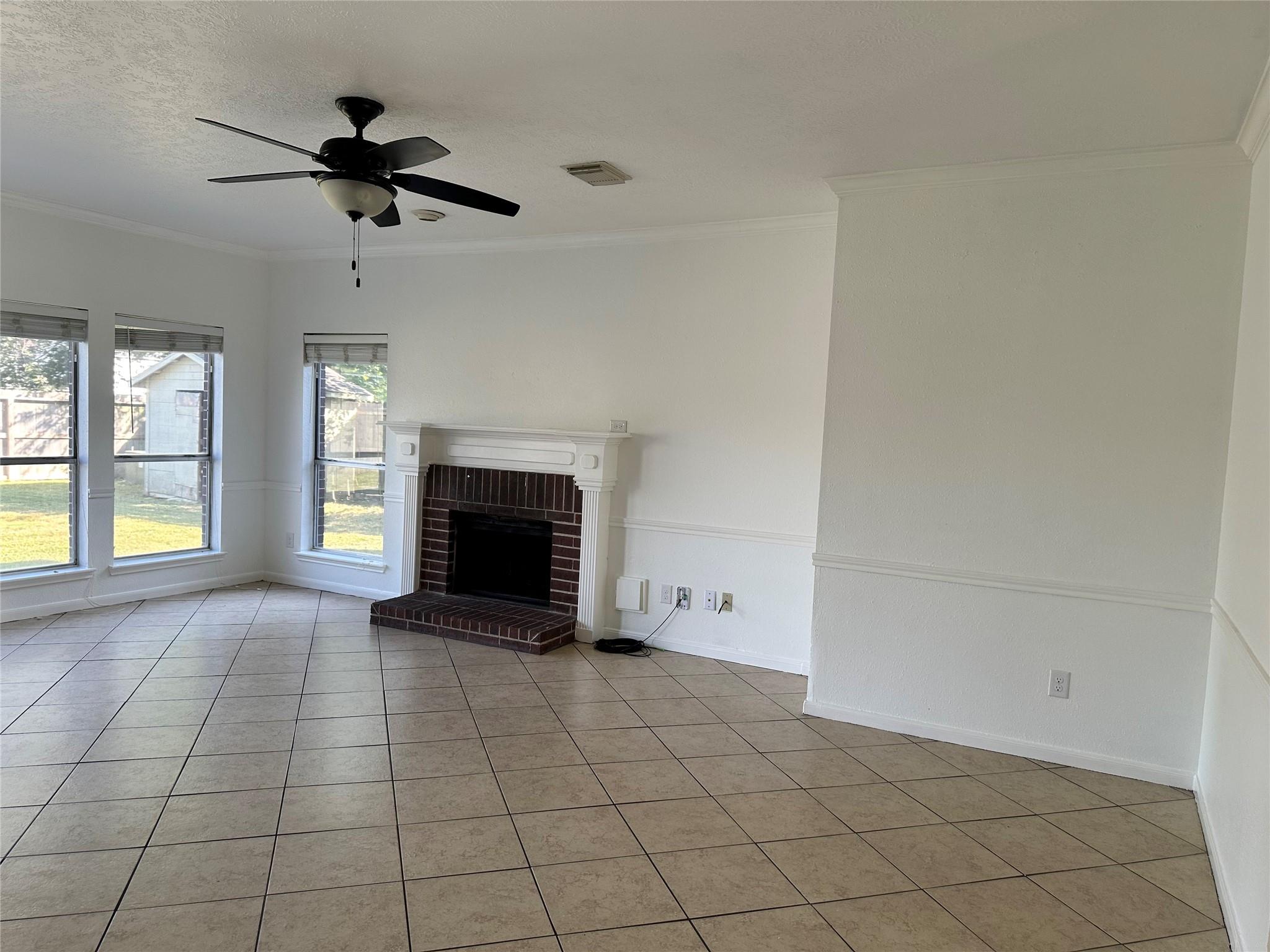 10810 Perigrine Drive, Houston Tx 77065 Property Photo 3