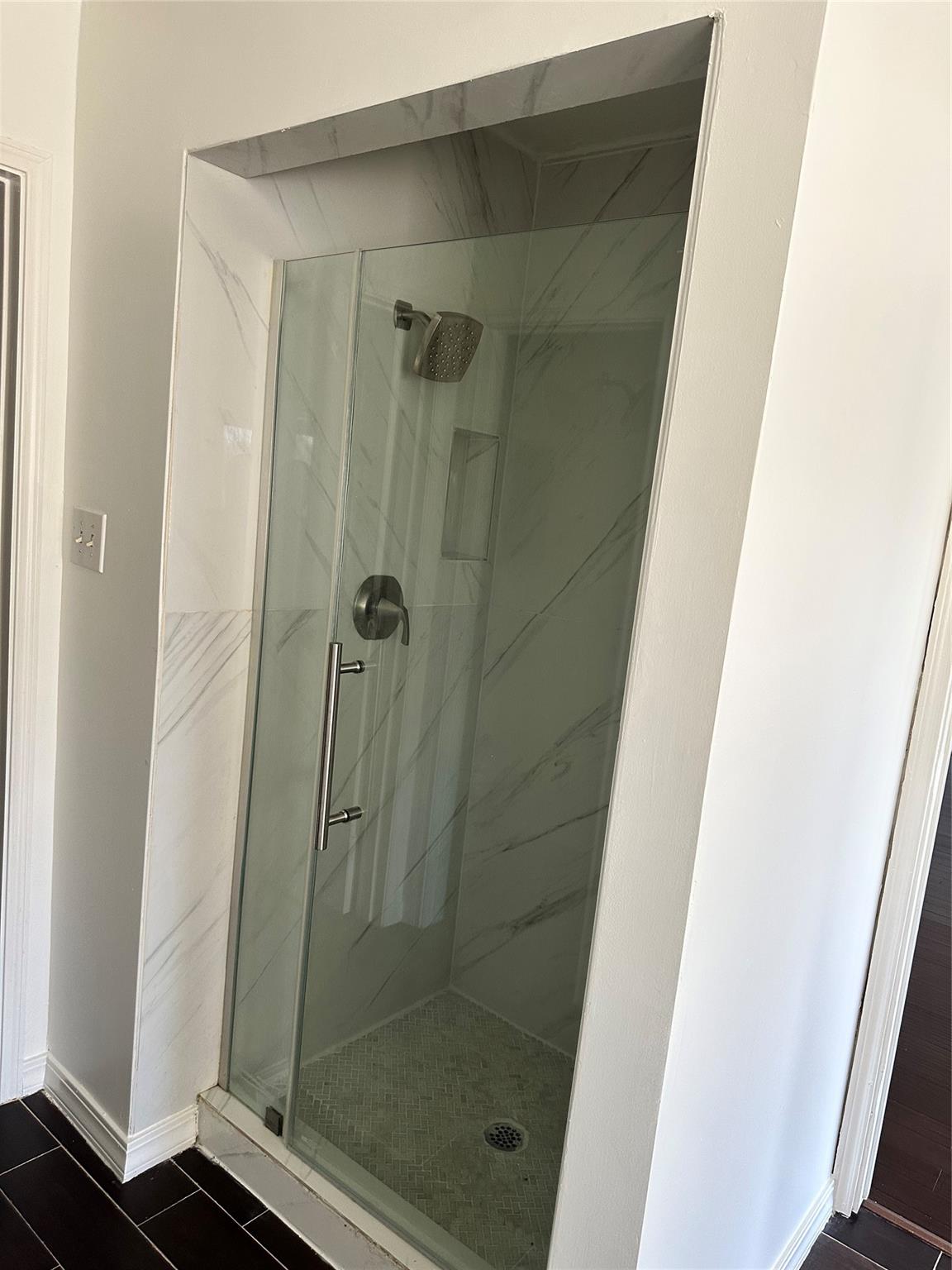 10810 Perigrine Drive, Houston Tx 77065 Property Photo 8