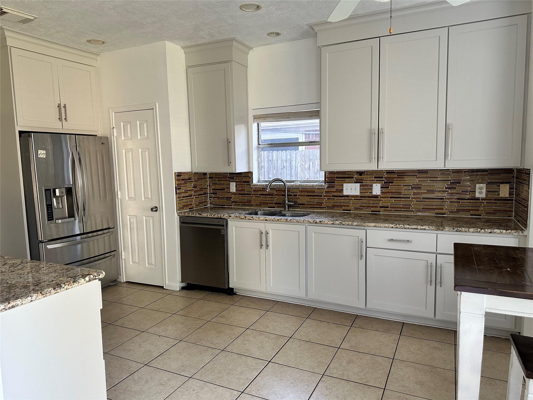 10810 Perigrine Drive, Houston Tx 77065 Property Photo 18