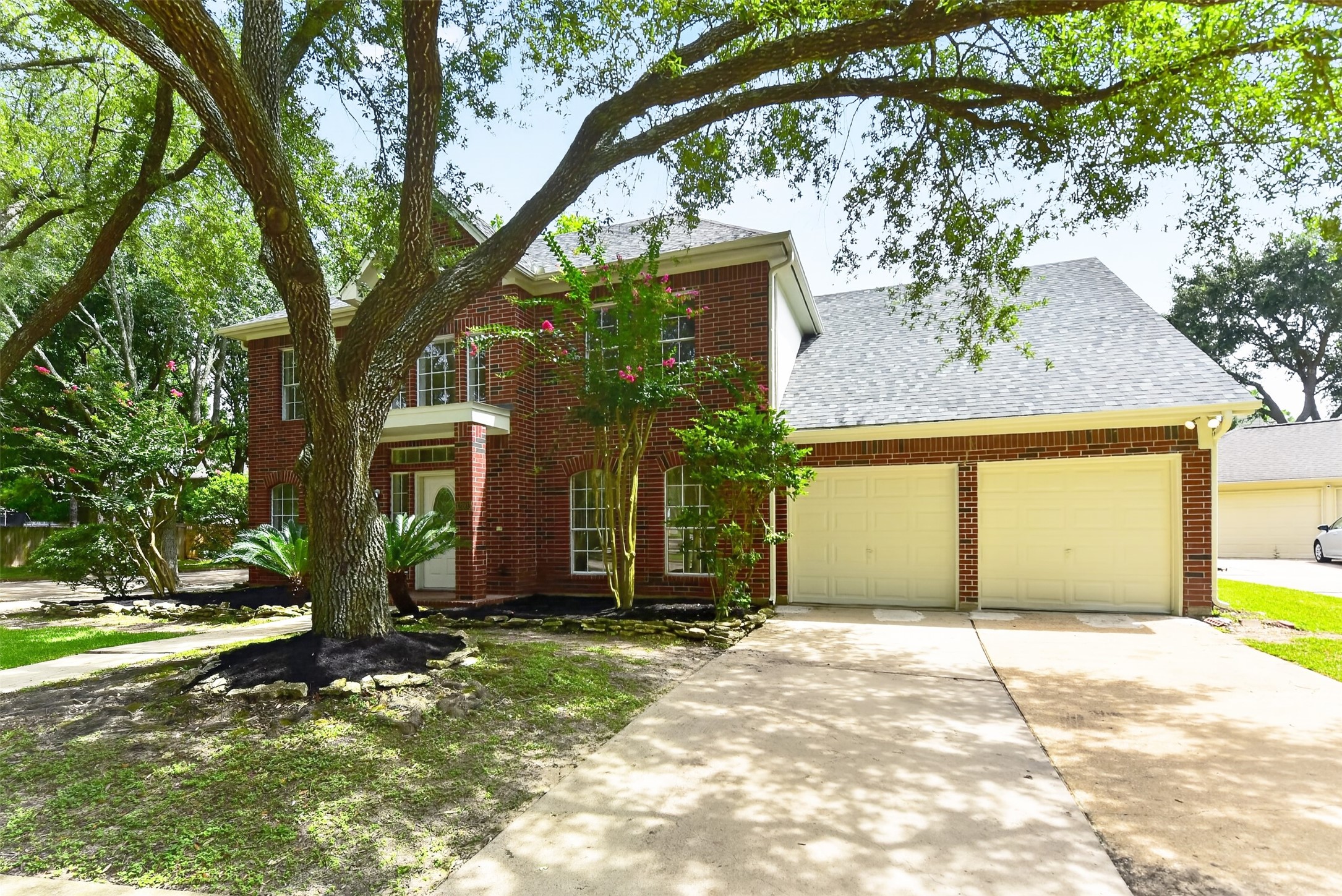 13903 Viewfield Court Property Photo 3