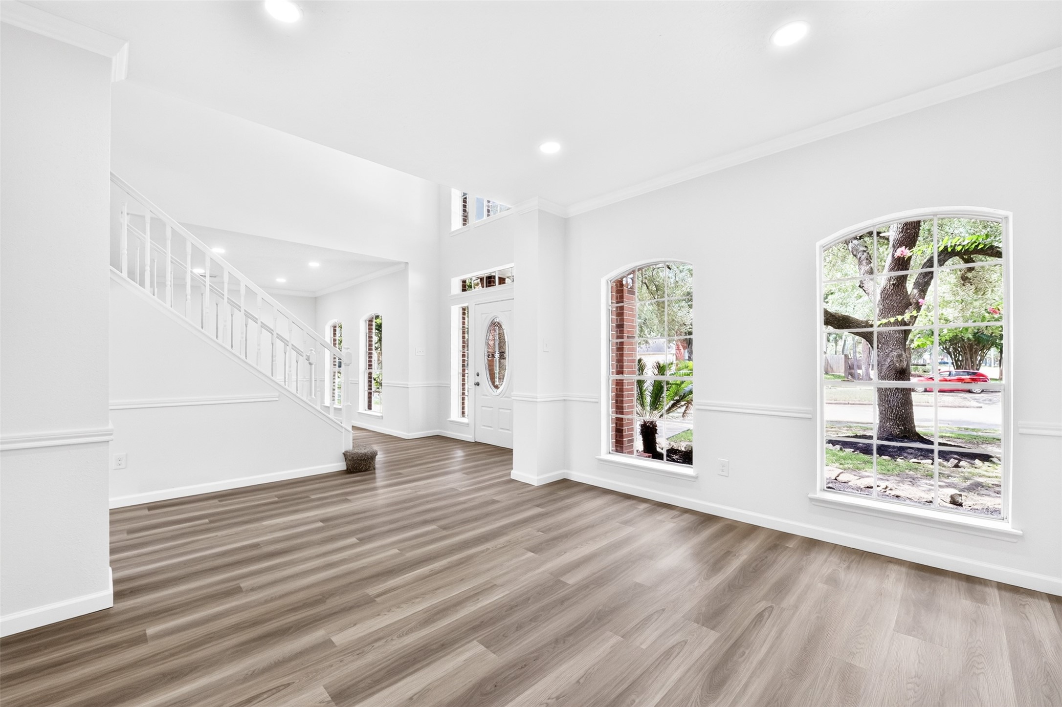 13903 Viewfield Court Property Photo 9