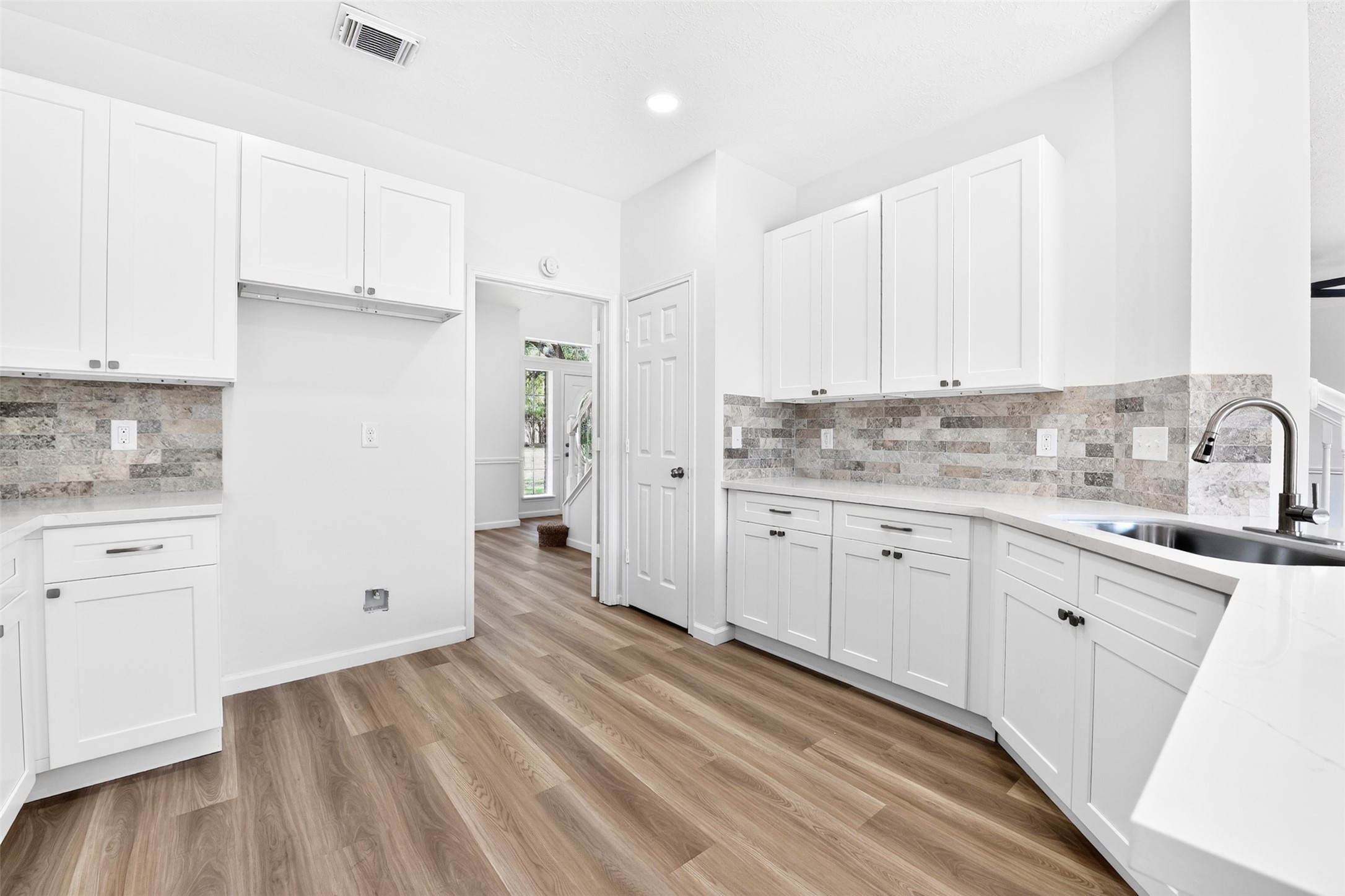 13903 Viewfield Court Property Photo 20