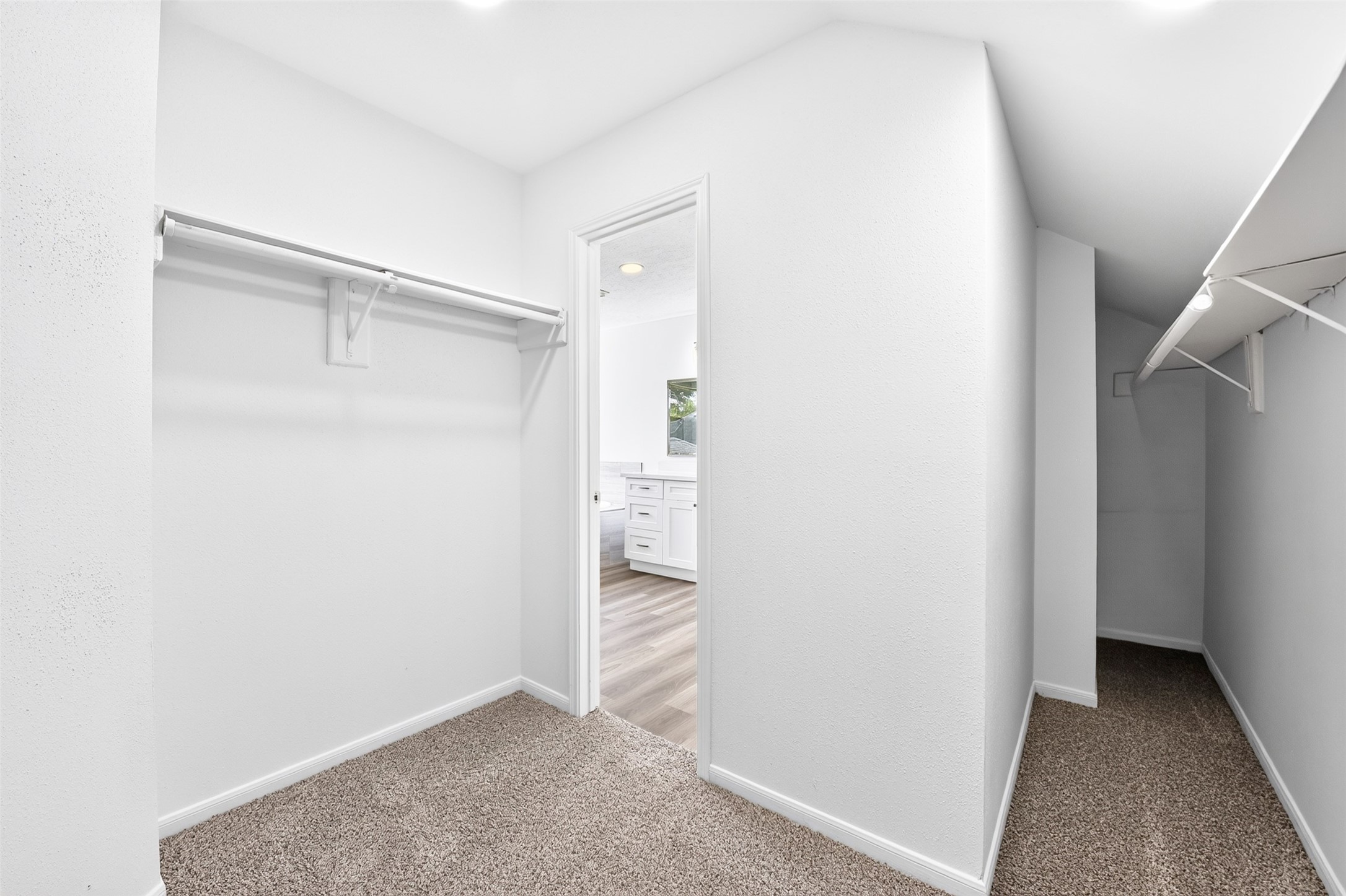 13903 Viewfield Court Property Photo 31