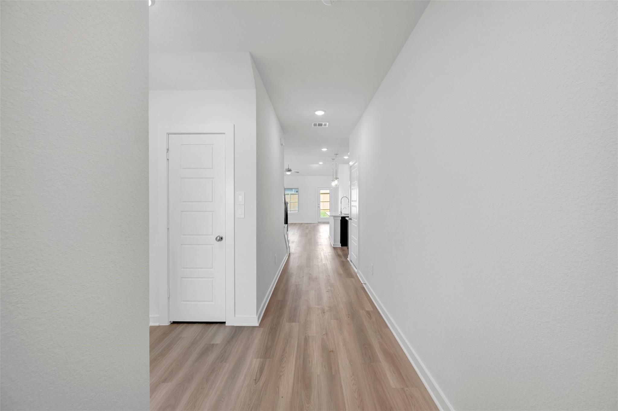 250 Draper Shadows Drive, Willis Tx 77378 Property Photo 8