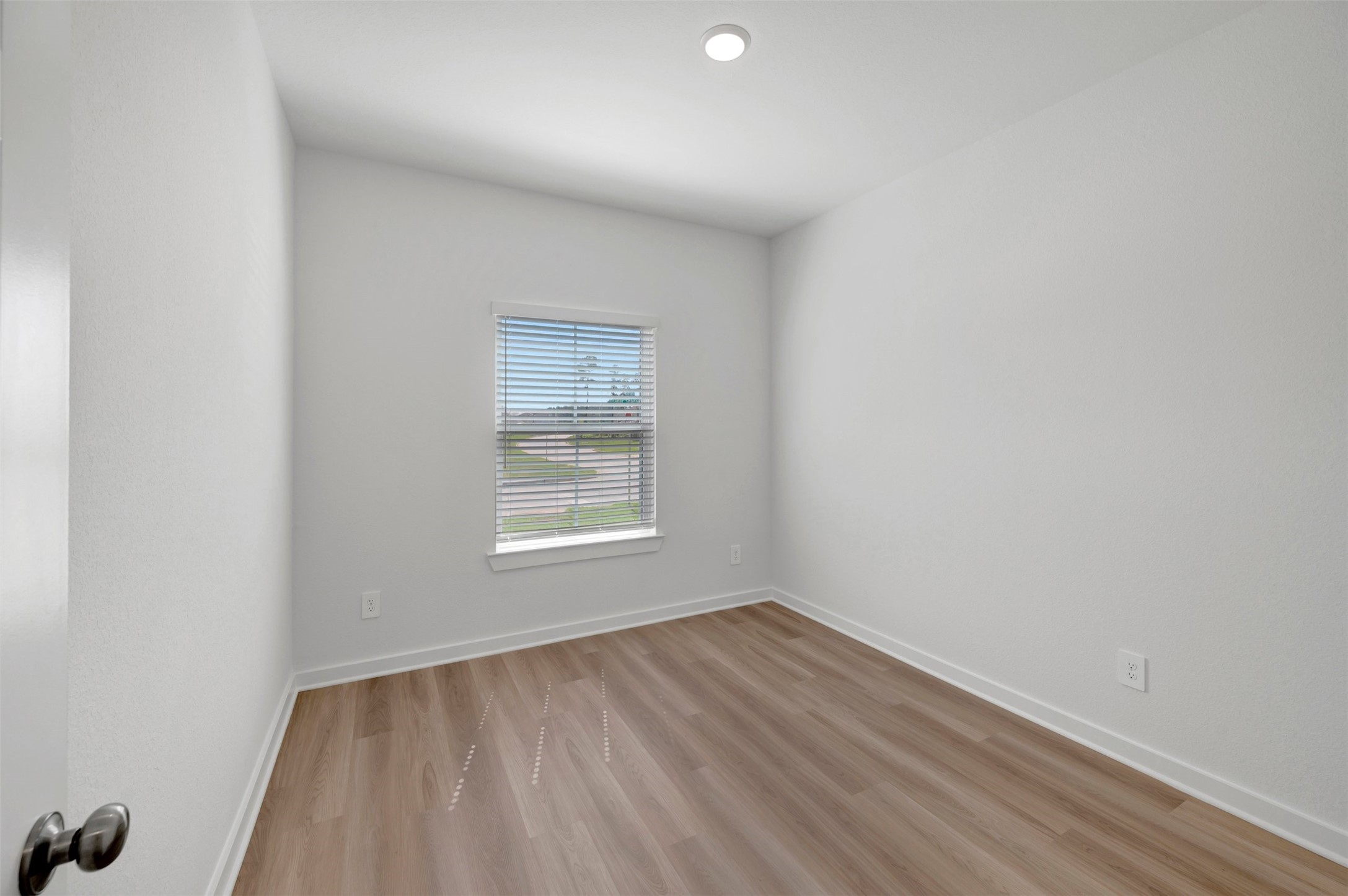 250 Draper Shadows Drive Property Photo 10