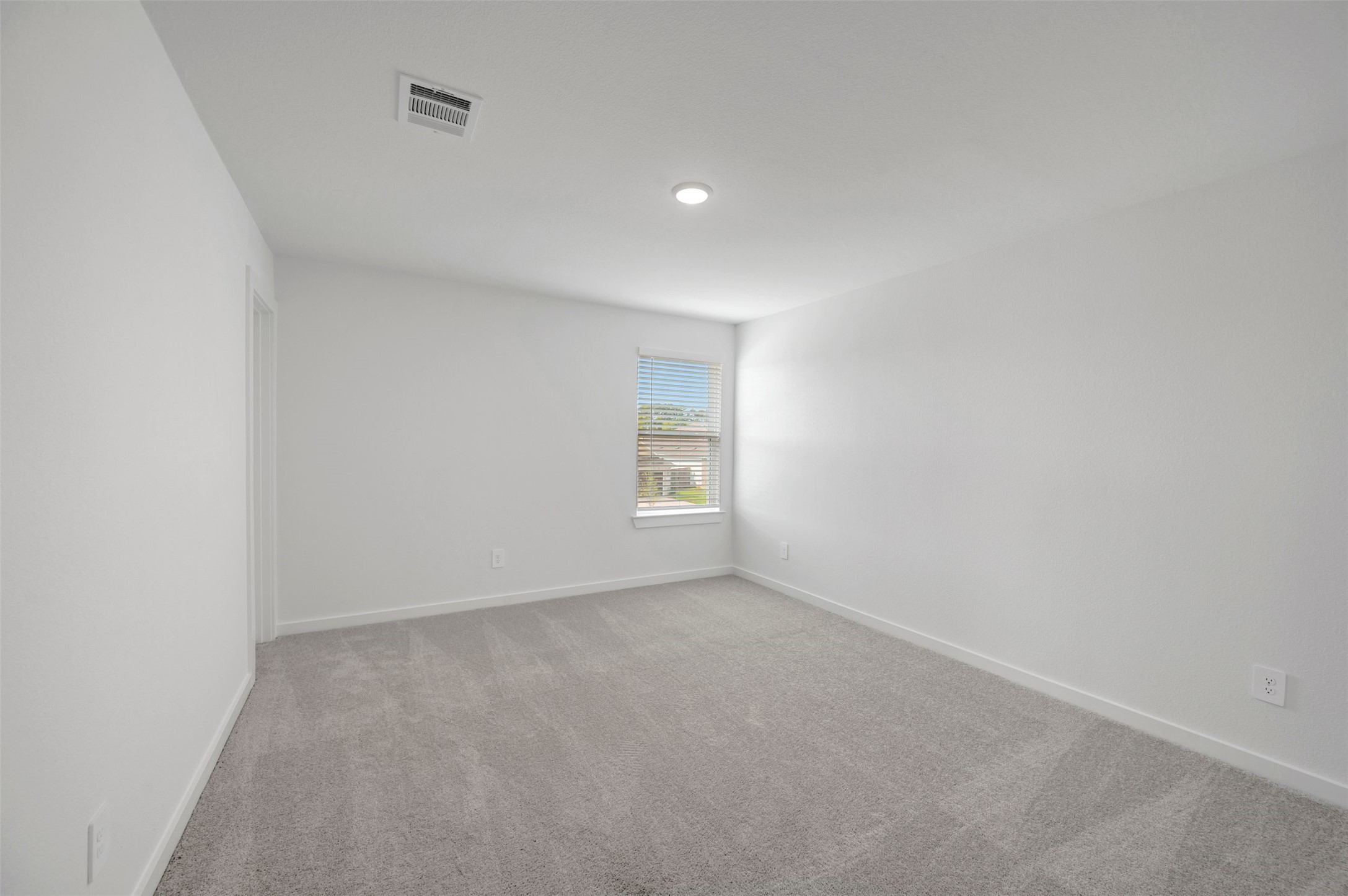 250 Draper Shadows Drive Property Photo 22