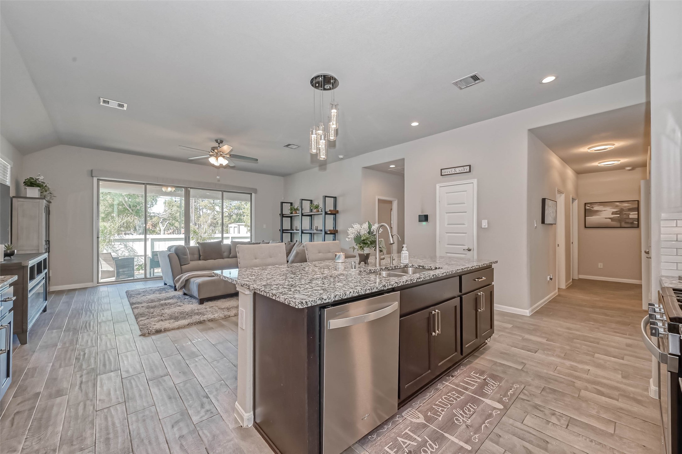 5826 Euclid Loop Property Photo 18