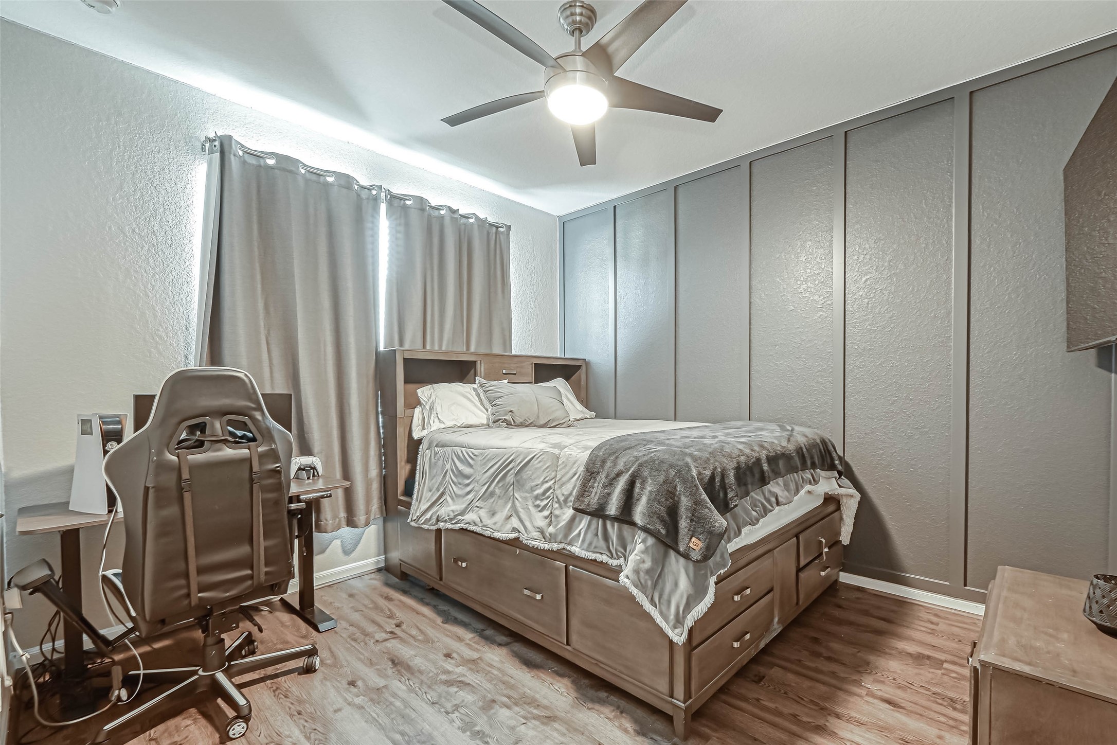5826 Euclid Loop Property Photo 36