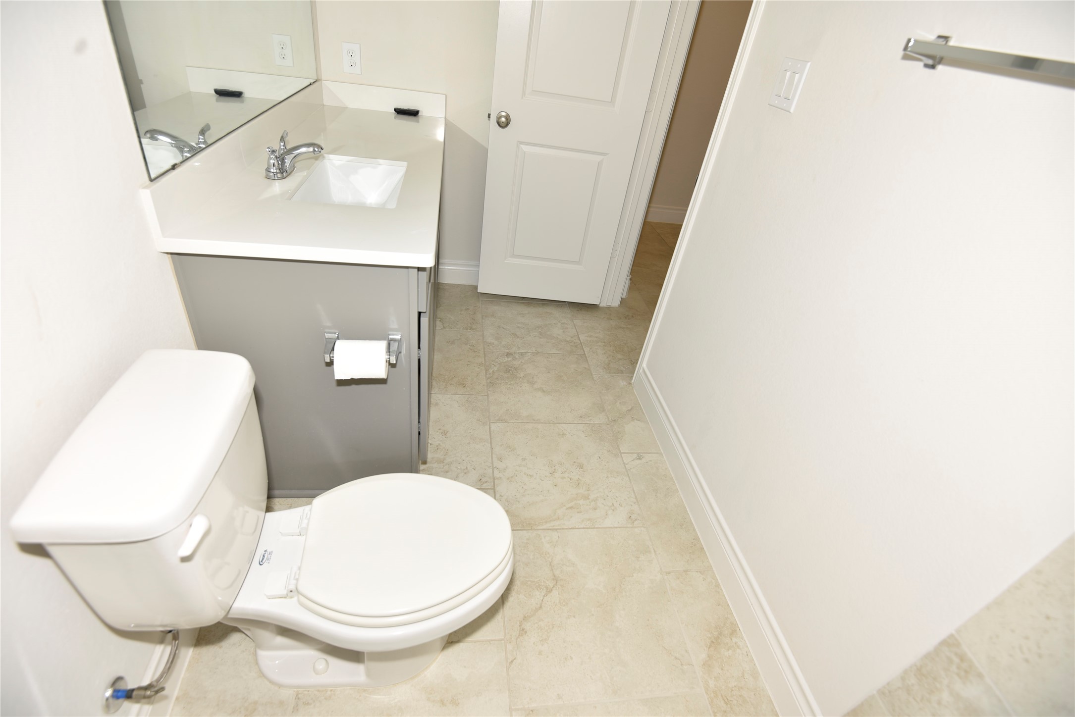 2722 Lemongrass Breeze Lane Property Photo 6