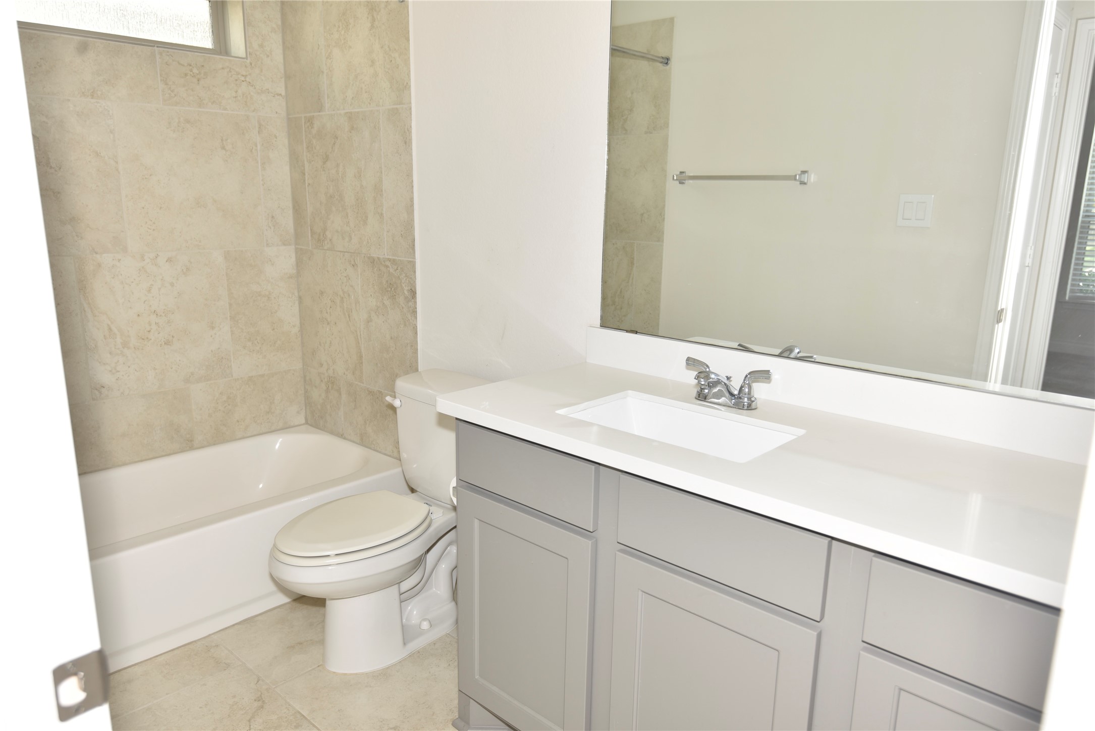 2722 Lemongrass Breeze Lane Property Photo 7