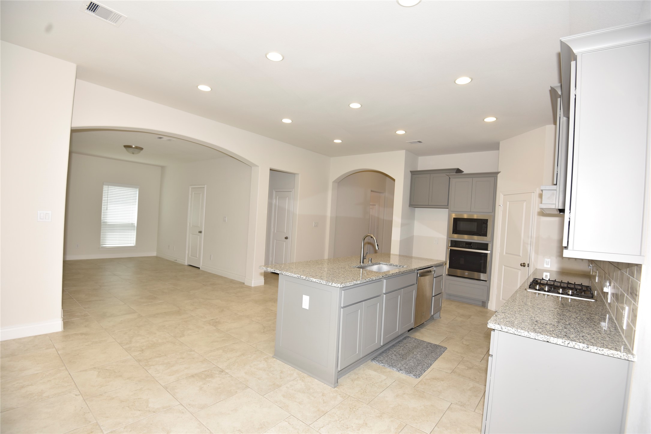 2722 Lemongrass Breeze Lane Property Photo 15