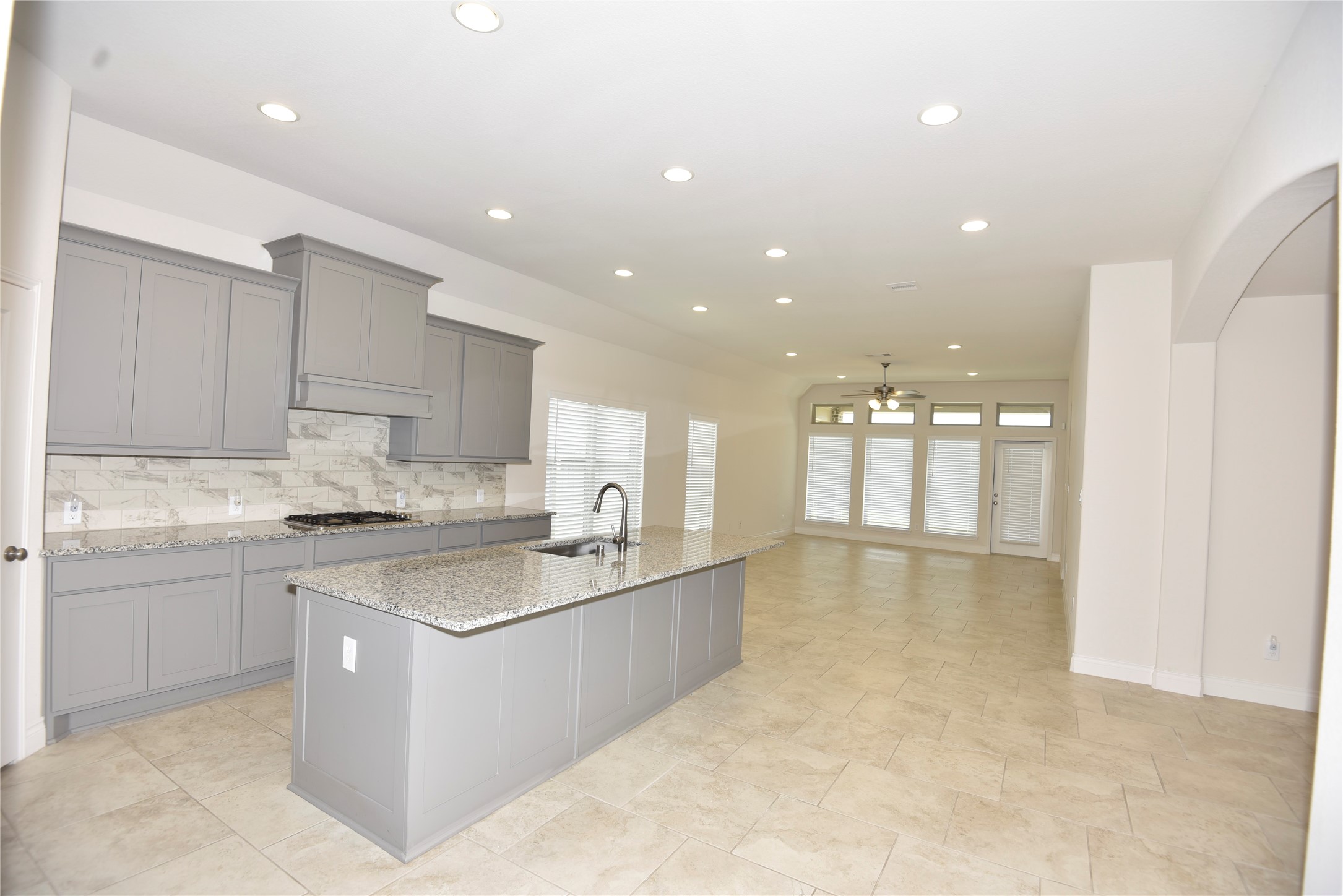 2722 Lemongrass Breeze Lane Property Photo 16